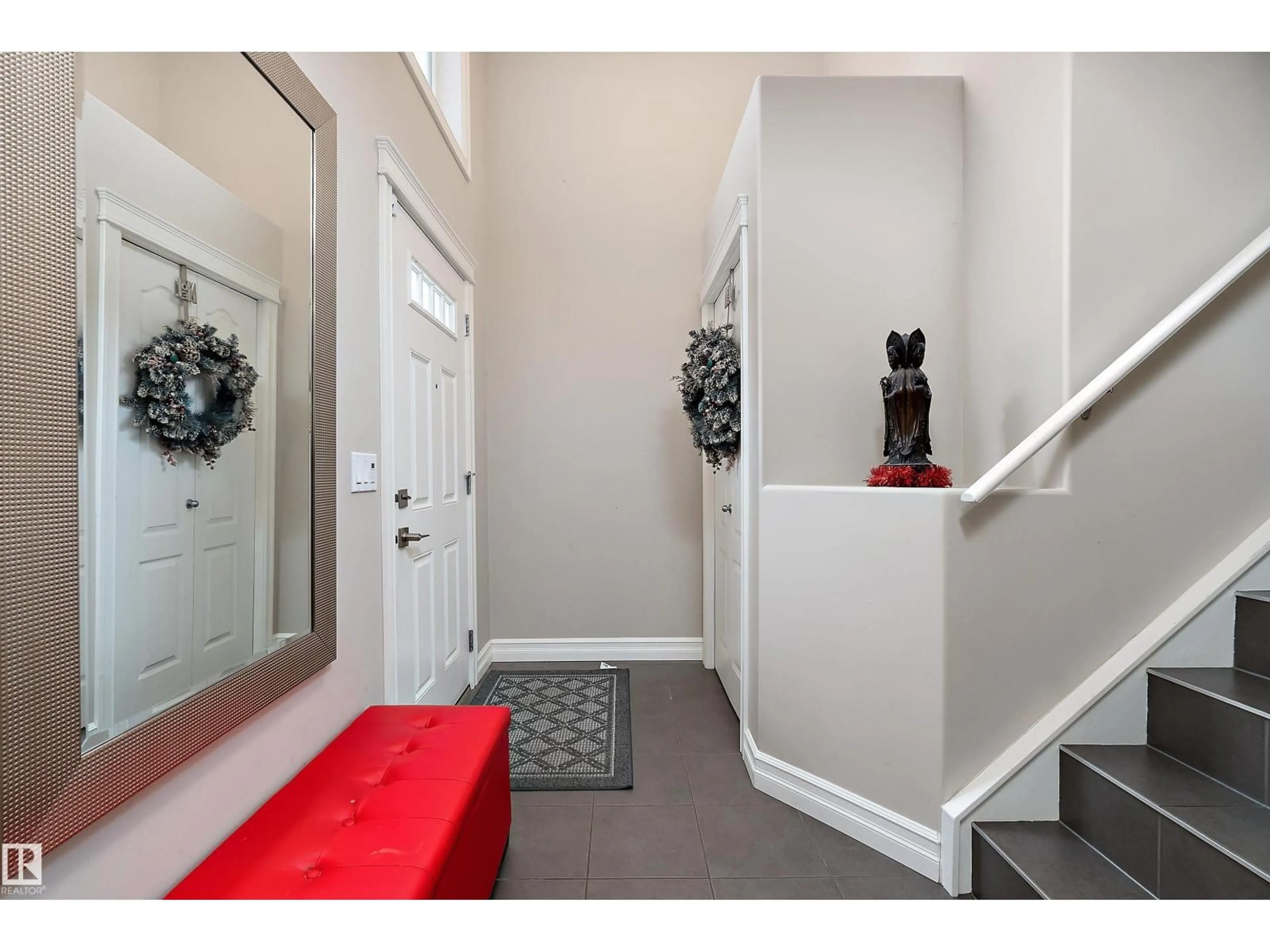 Indoor entryway for NW - 16748 118 ST, Edmonton Alberta T5X0B1