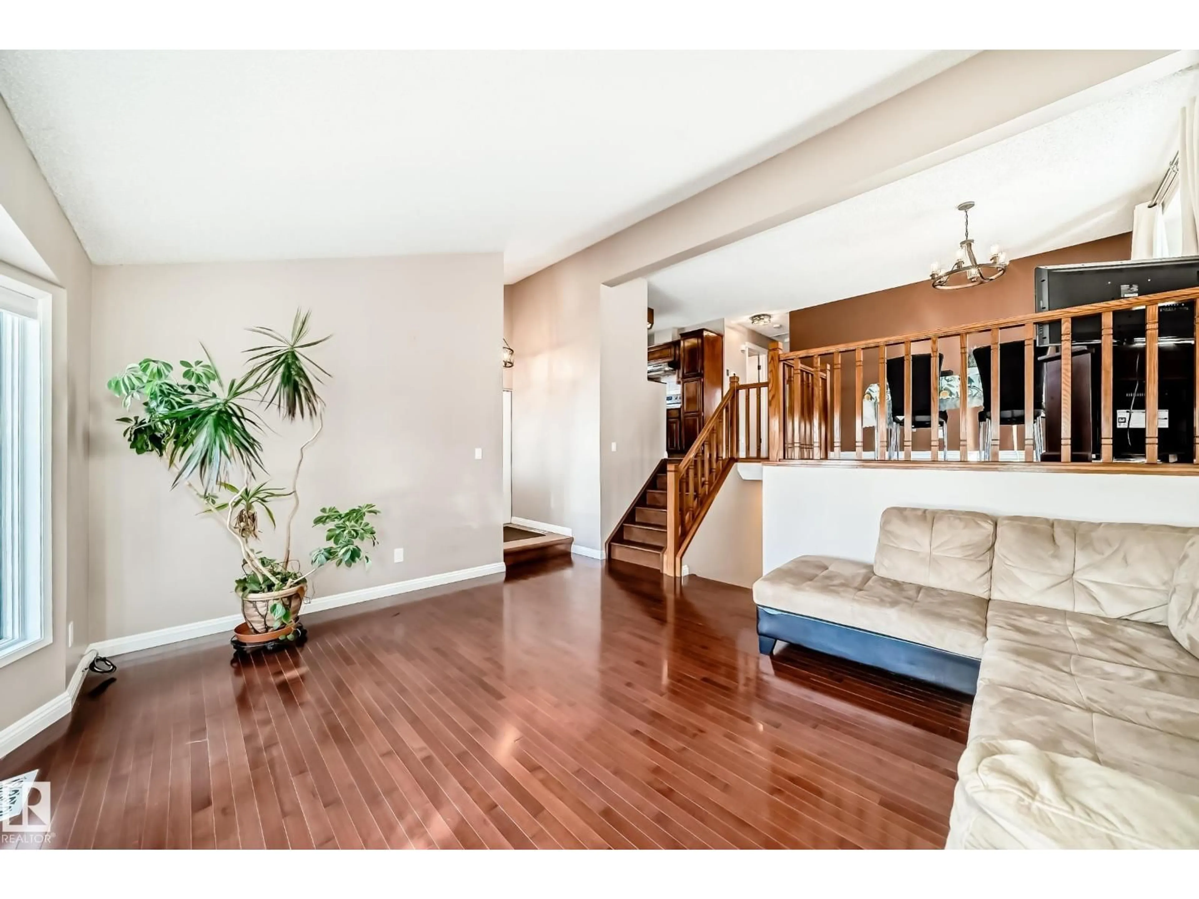 Unknown for 287 LAGO LINDO CR, Edmonton Alberta T5Z1Y5