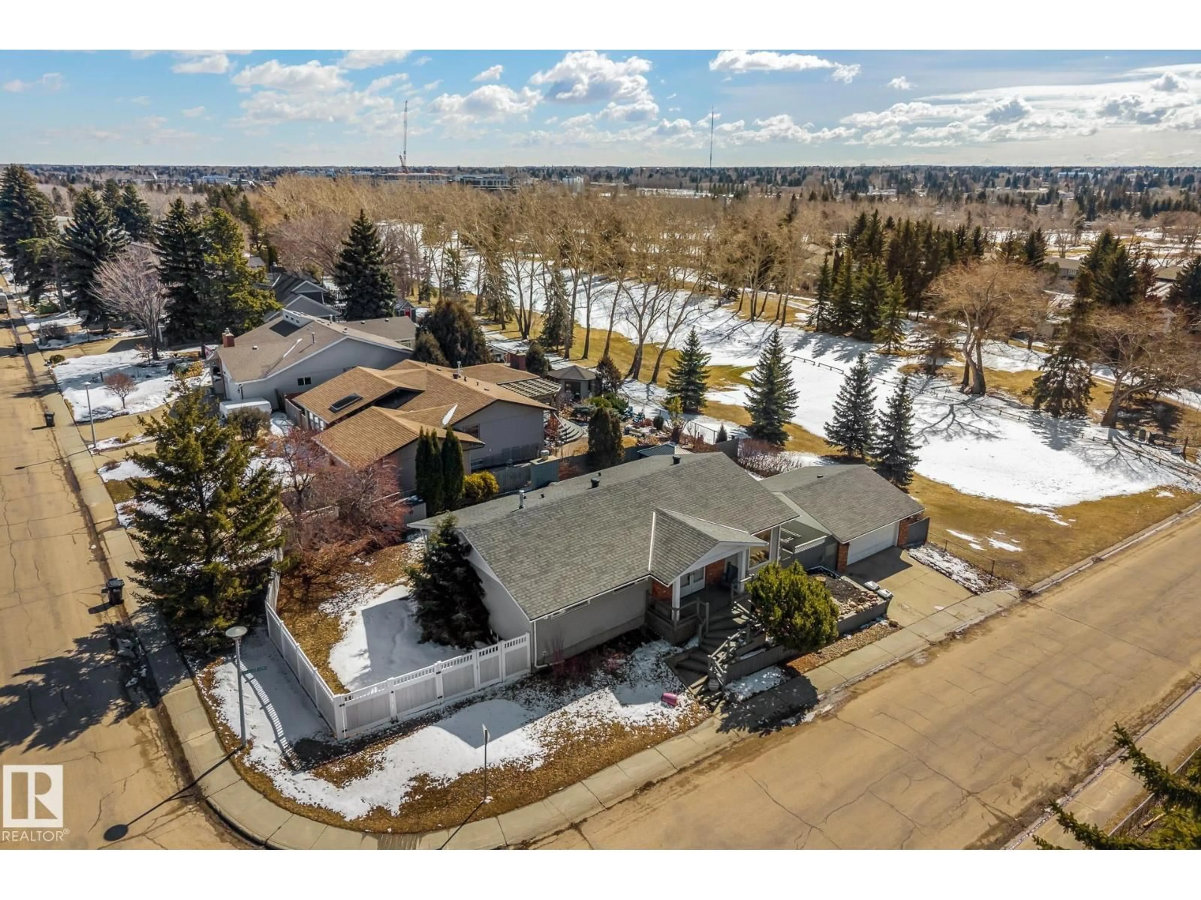 A pic from outside/outdoor area/front of a property/back of a property/a pic from drone, street for 2 BRAESIDE TC, Sherwood Park Alberta T8A3V6