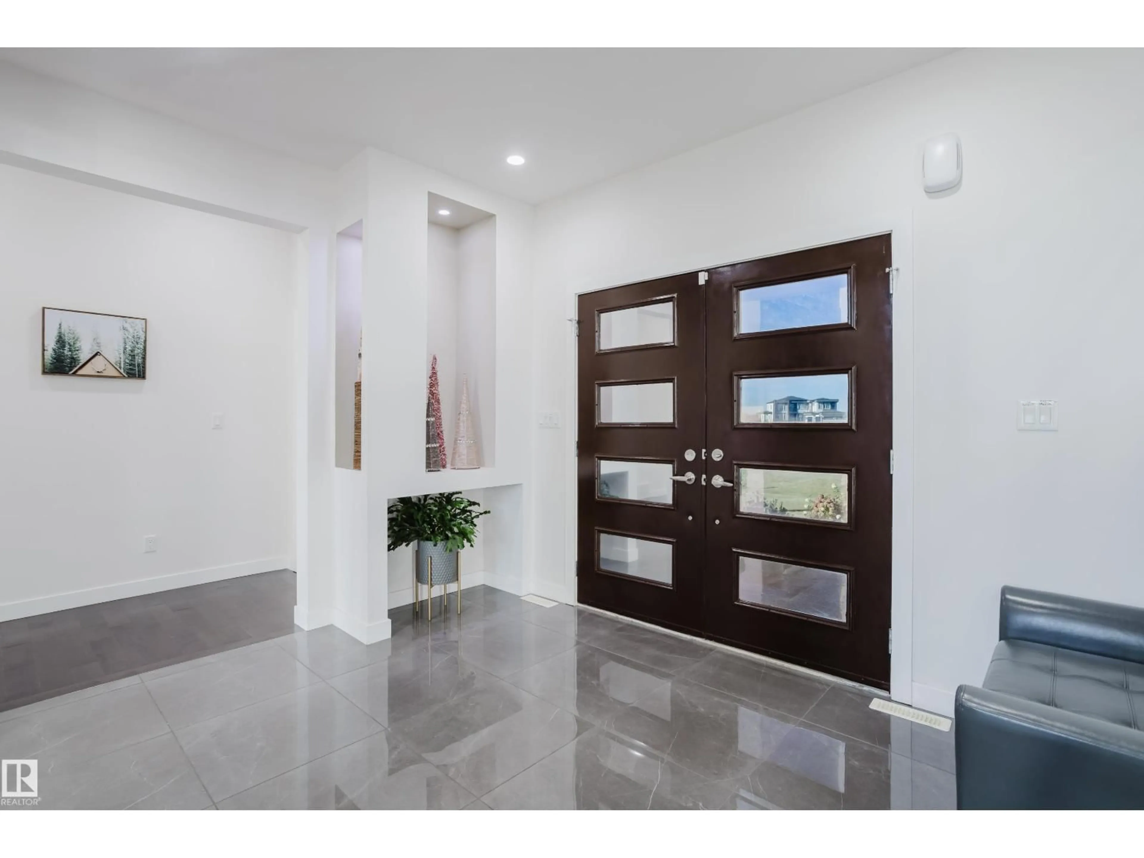 Indoor entryway for A - 26409 TWP ROAD 532, Rural Parkland County Alberta T7X0W7