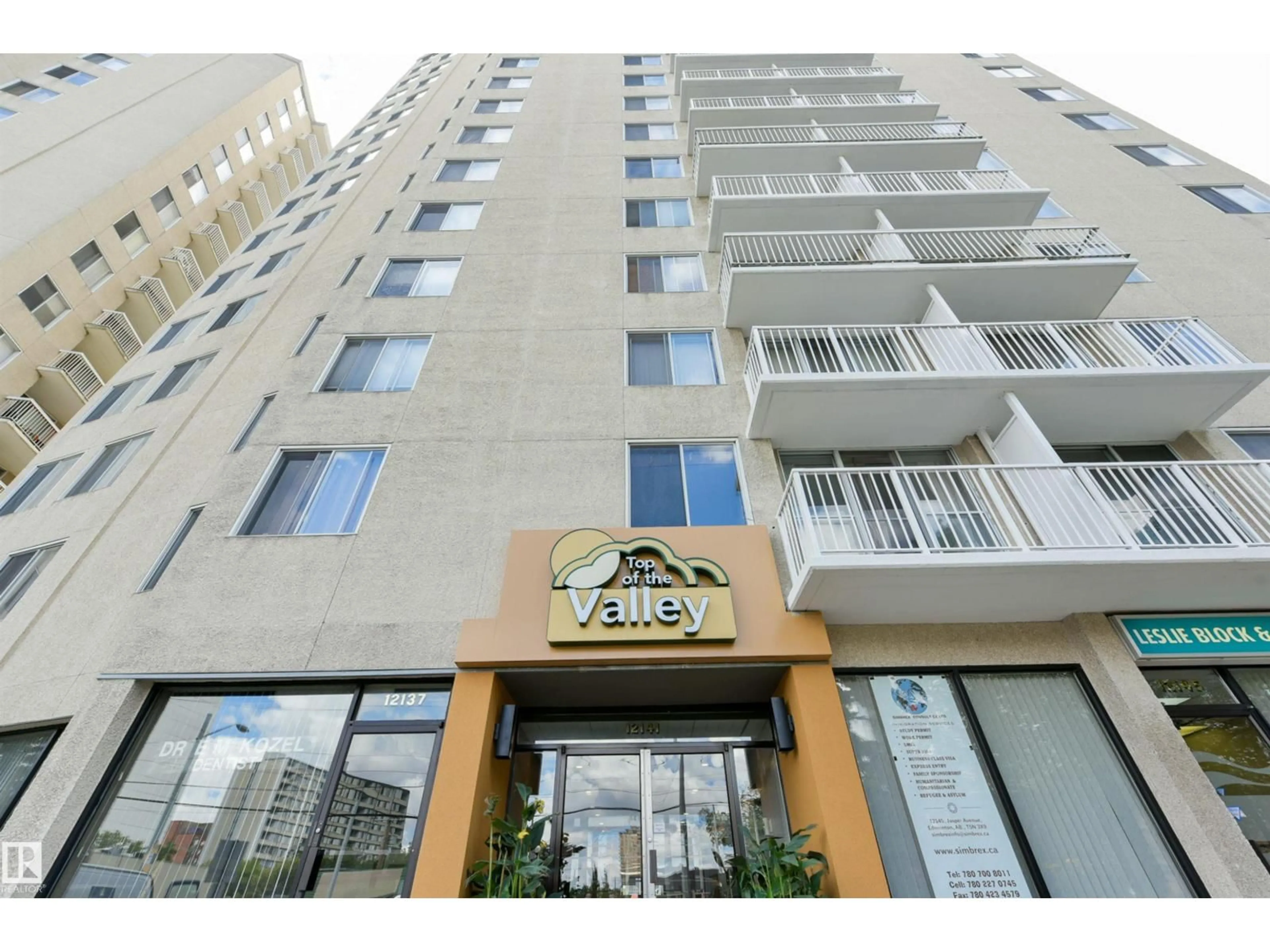 Indoor foyer for #1204 - 1204 JASPER AV, Edmonton Alberta T5N3X7