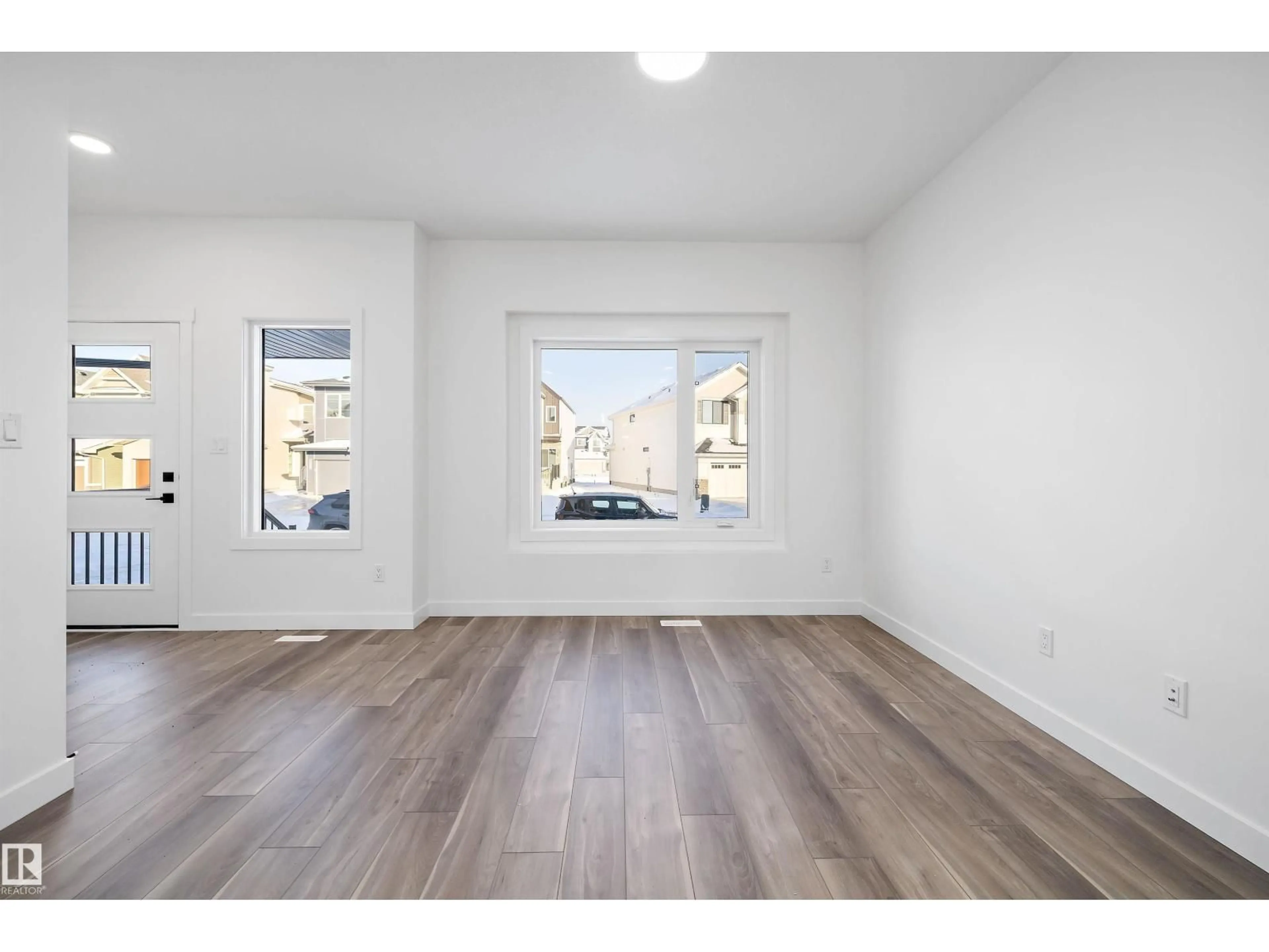 Unknown for 17544 63 ST NW, Edmonton Alberta T5Y4A5