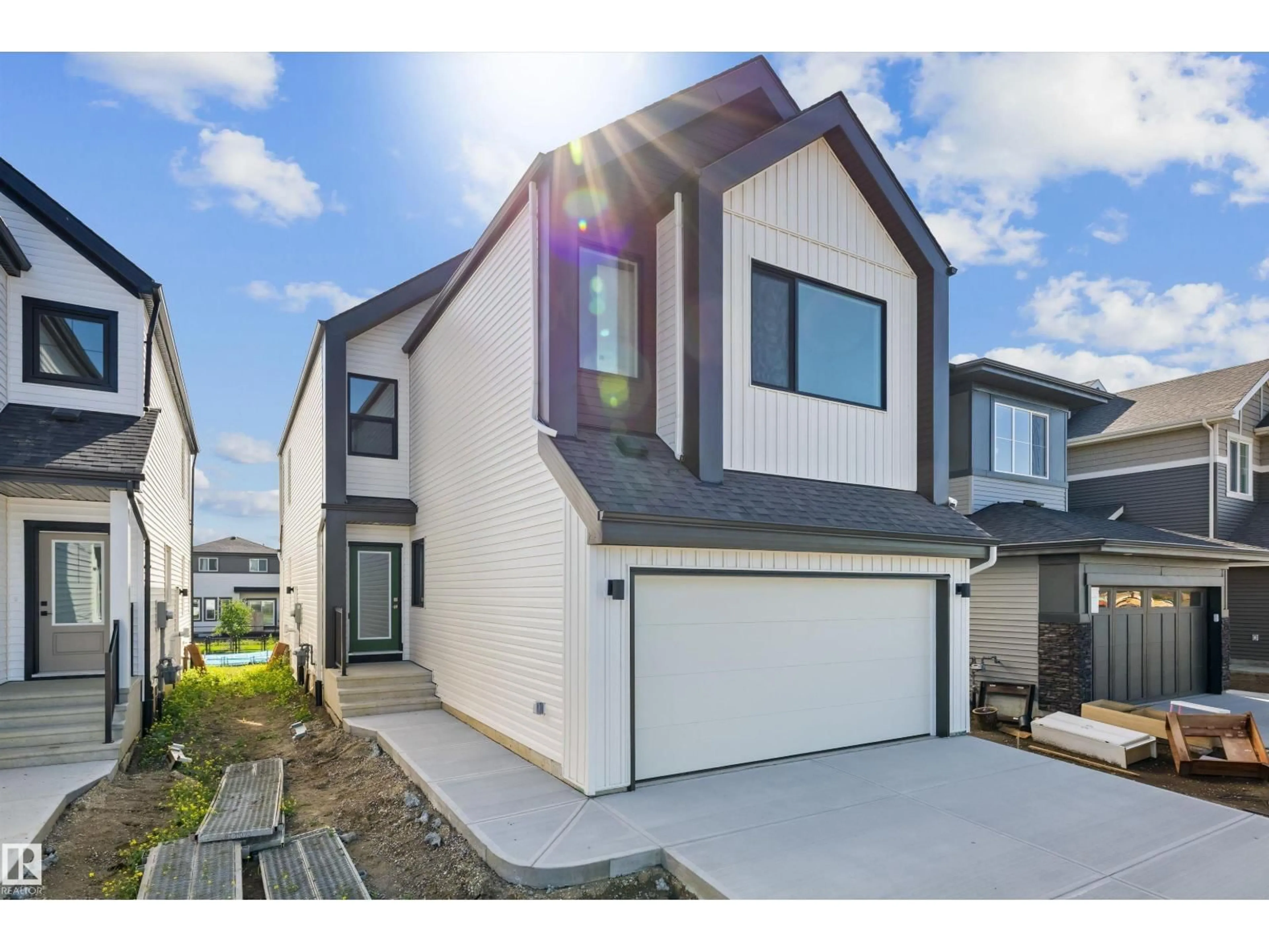Unknown for SW - 5011 CAWSEY LI, Edmonton Alberta T6W5G4