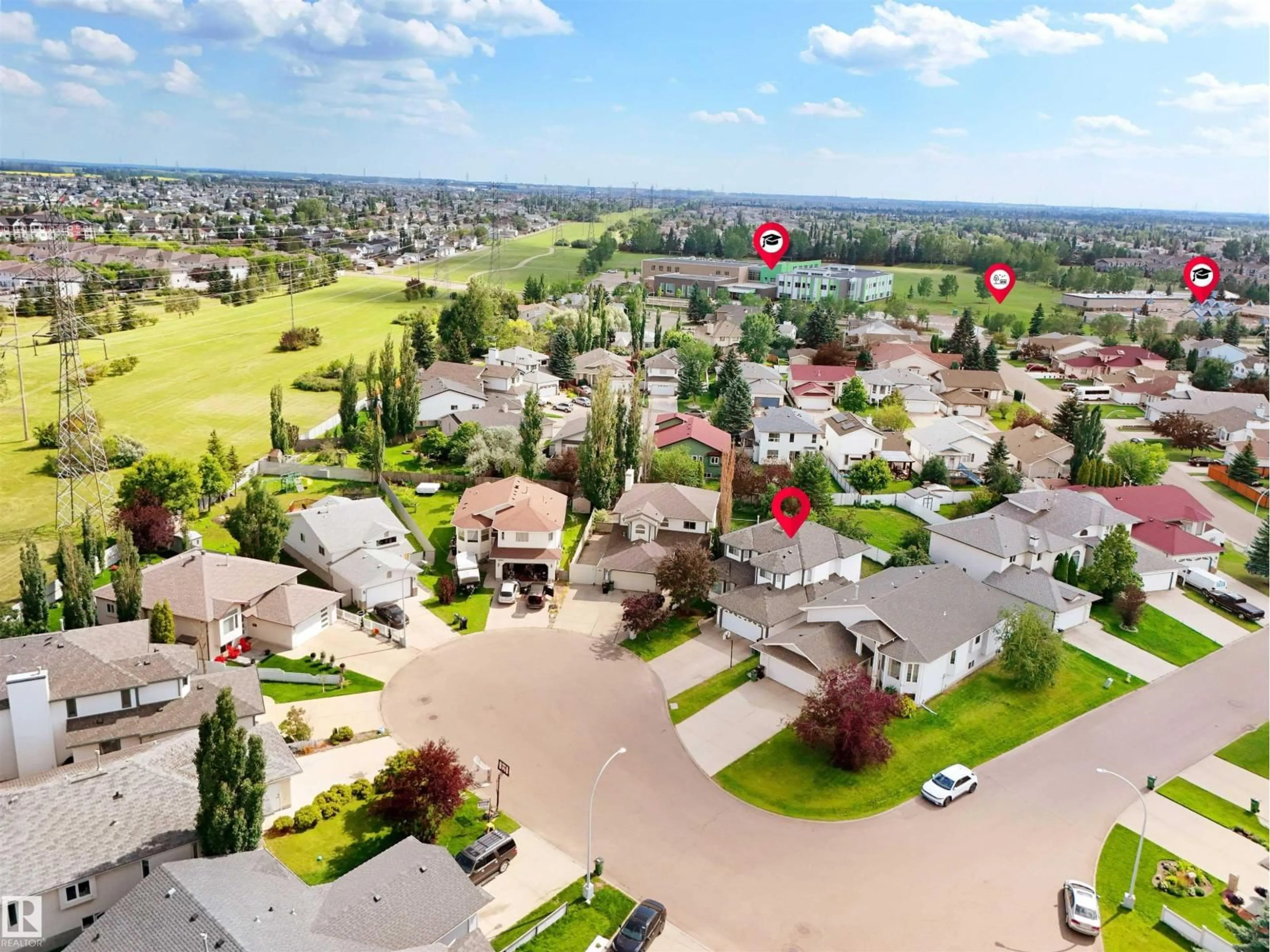 A pic from outside/outdoor area/front of a property/back of a property/a pic from drone, mountain view for 2715 44A AV NW, Edmonton Alberta T6T1K2