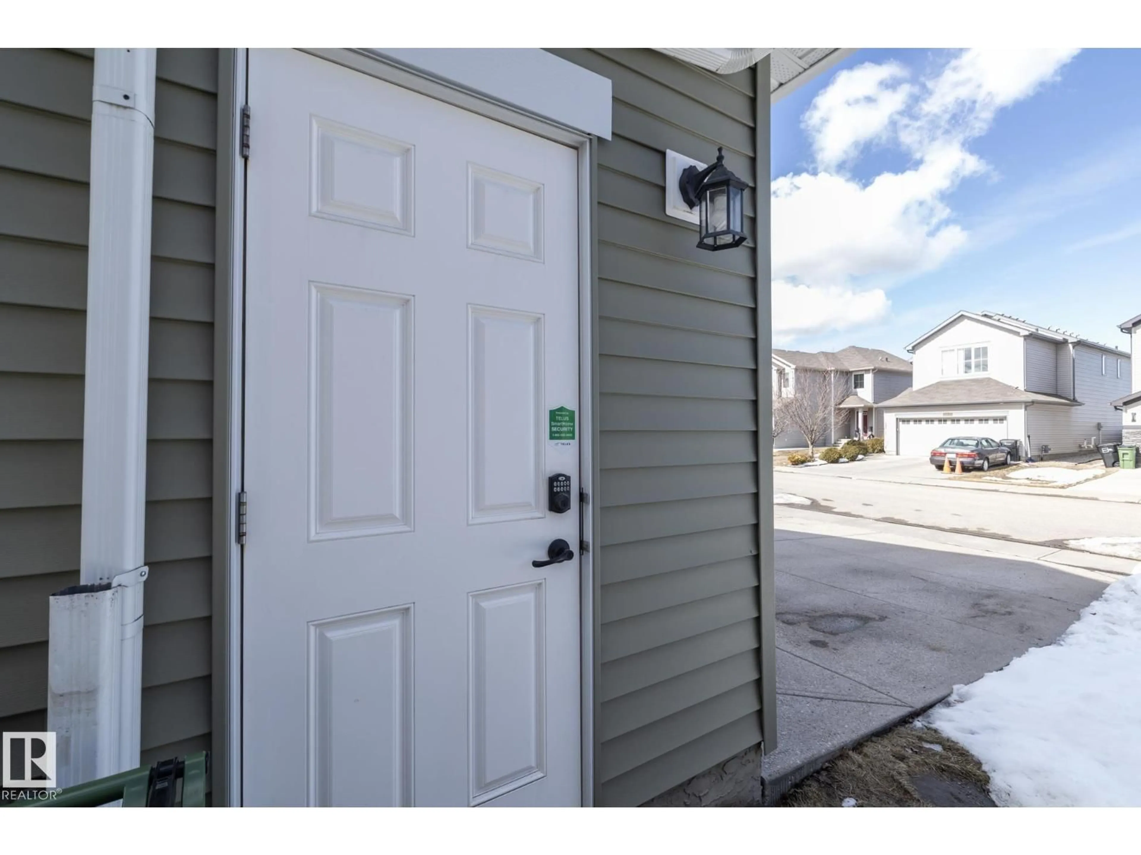 Unknown for 5315 17 AV, Edmonton Alberta T6X1R2