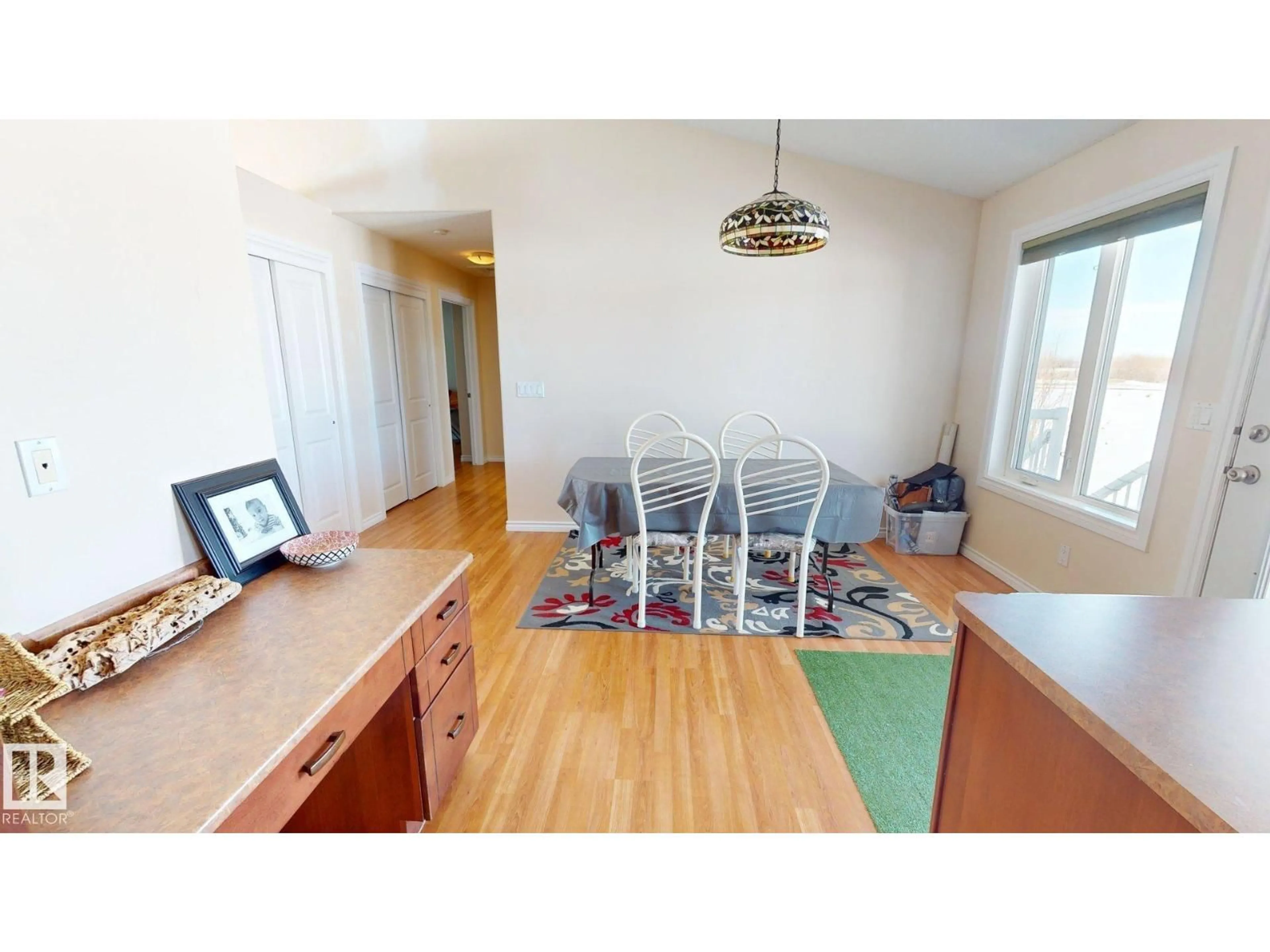 A pic of a room for 8001 FIRST ST, Fort Saskatchewan Alberta T8L4E5