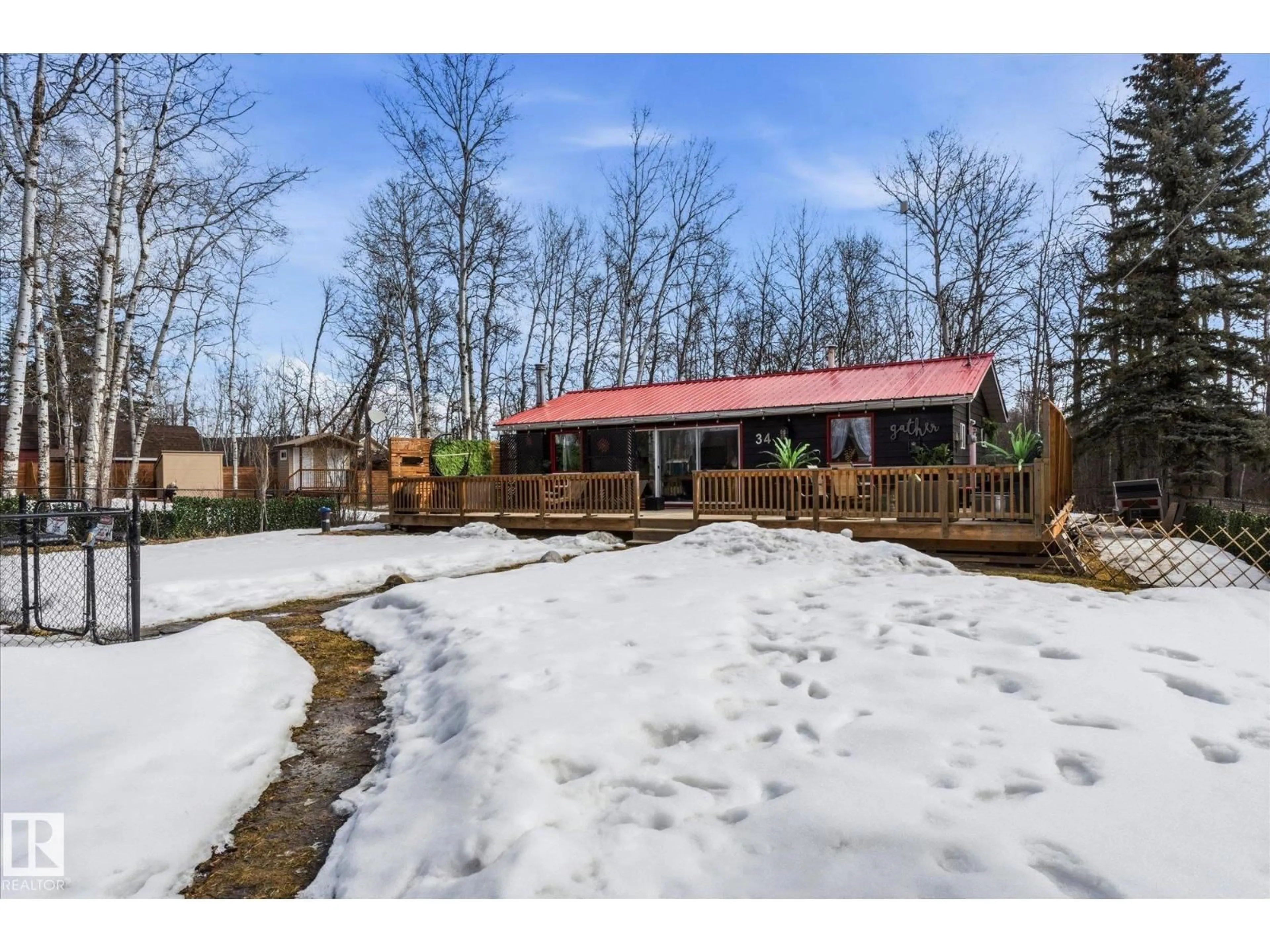 A pic from outside/outdoor area/front of a property/back of a property/a pic from drone, unknown for #34 - 53113 RGE ROAD 44, Rural Parkland County Alberta T0E2K0