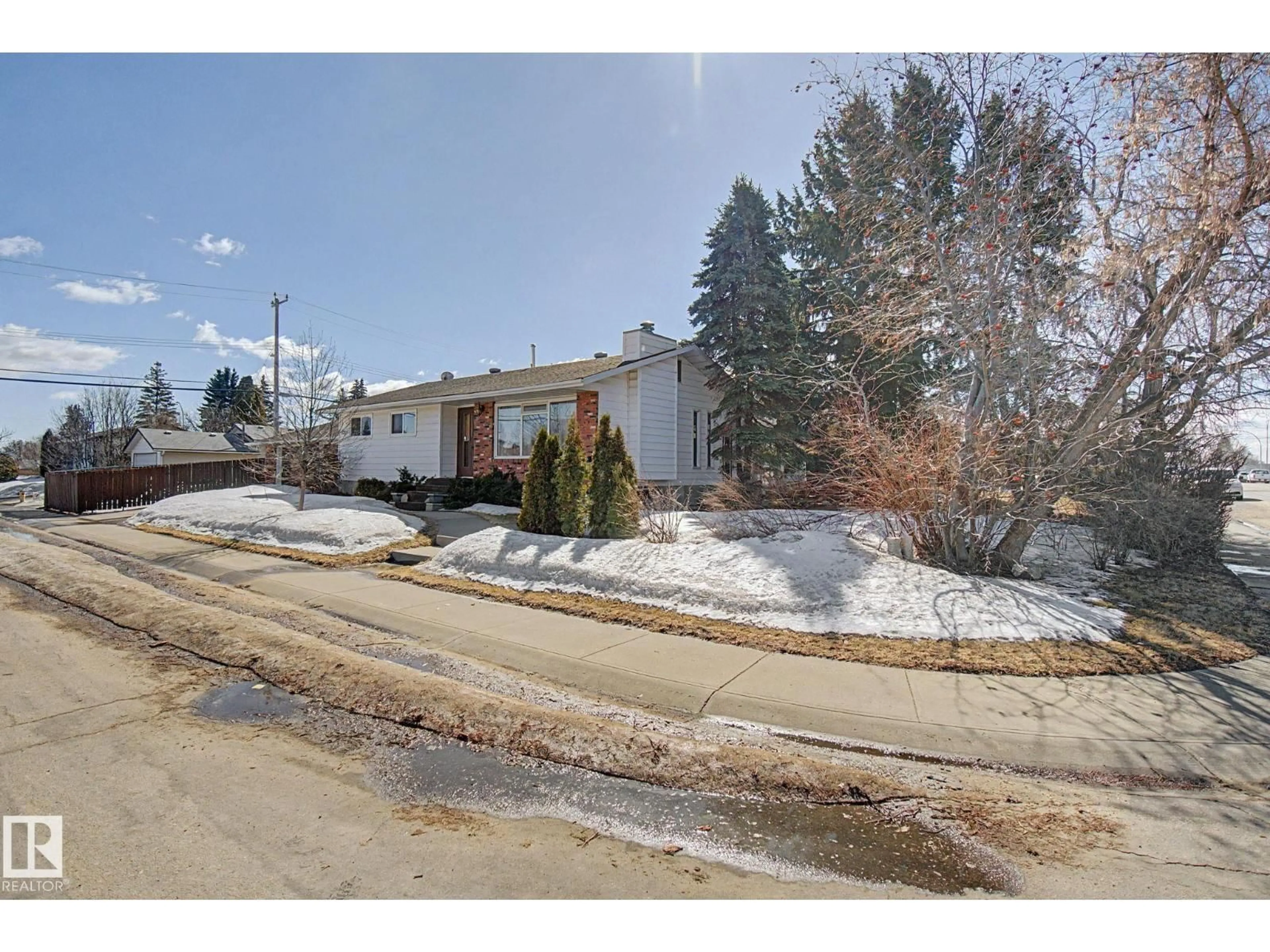 Unknown for 6223 139 AV, Edmonton Alberta T5A1G2