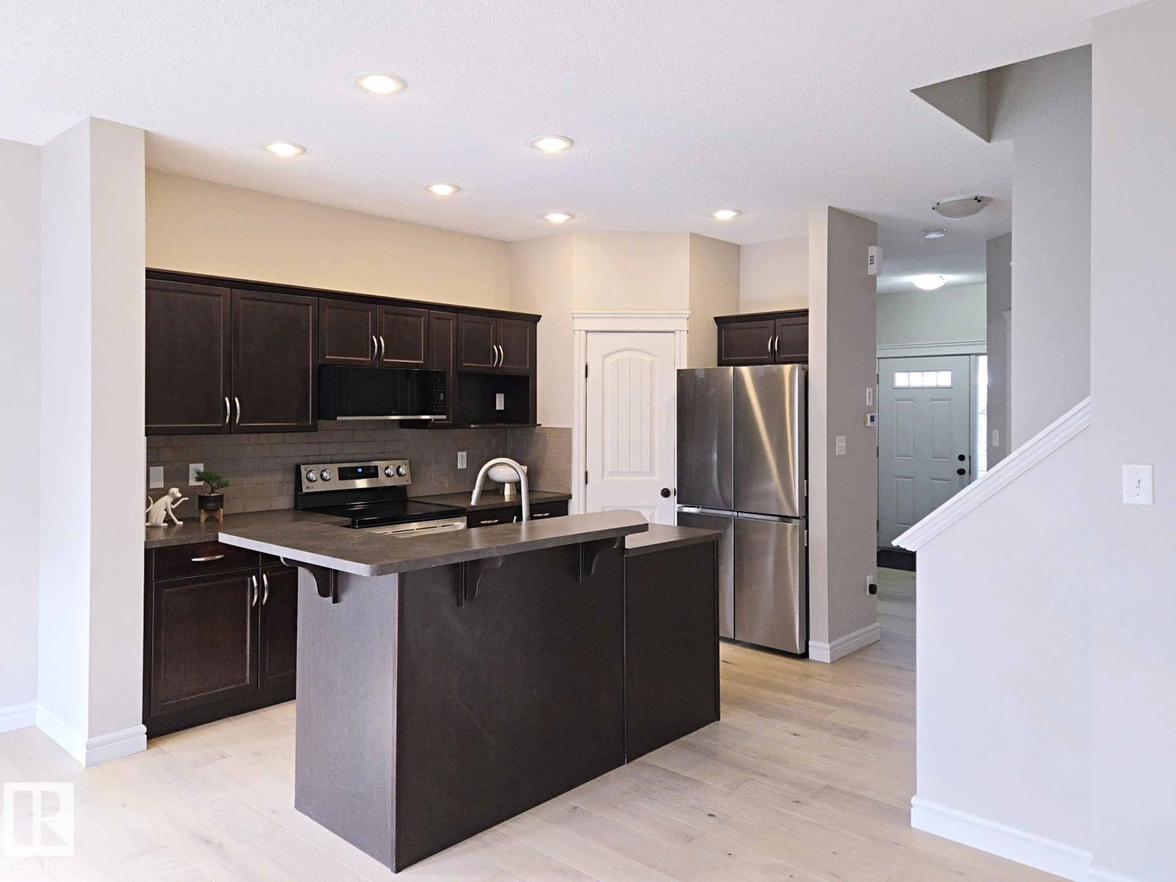 Open concept kitchen, unknown for SW - 11525 18A AV, Edmonton Alberta T6W2E6