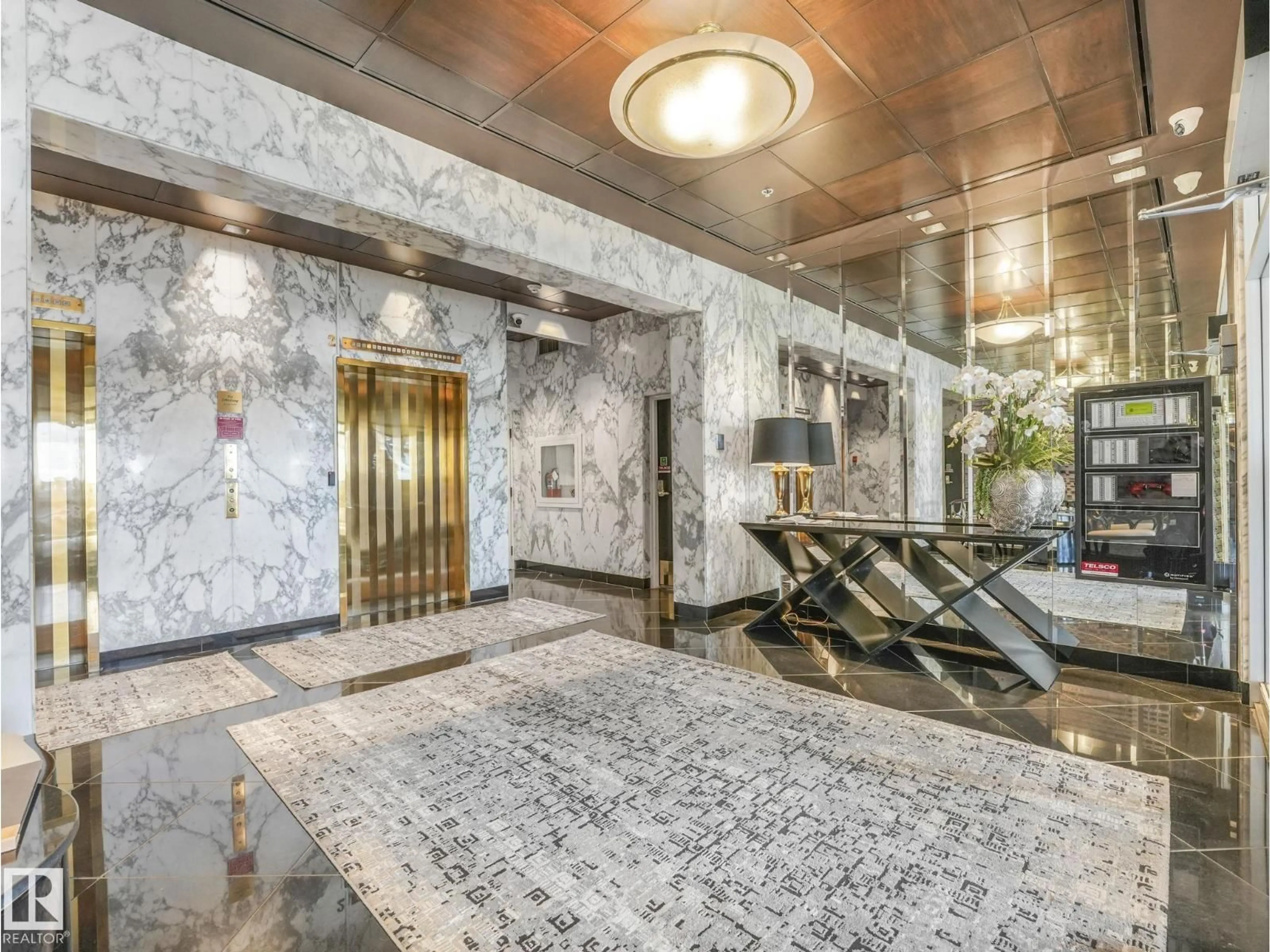 Lobby for #601 - 11826 100 AV, Edmonton Alberta T5K0K3