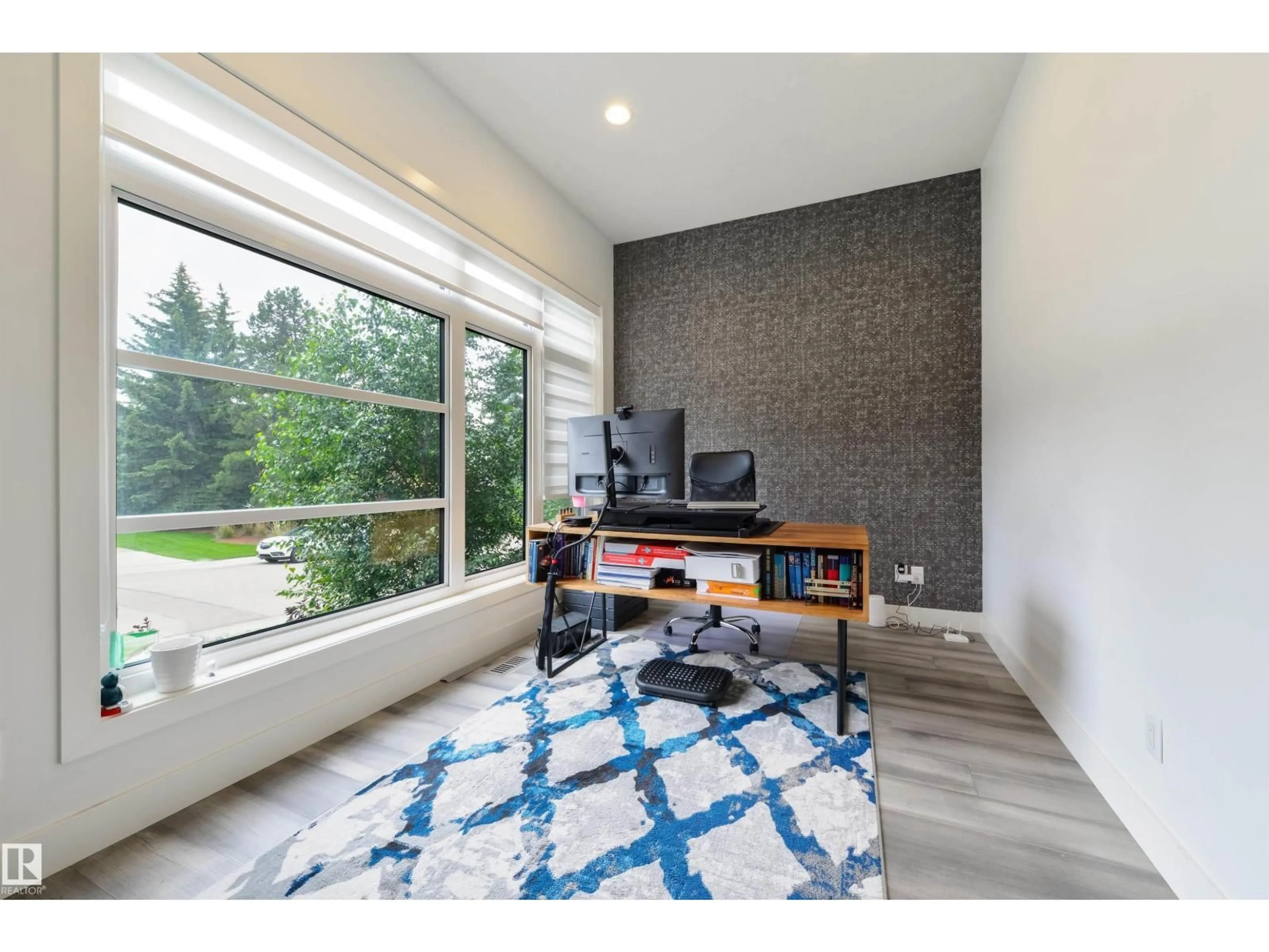 Unknown for 12444 LANSDOWNE DR, Edmonton Alberta T6H4L5