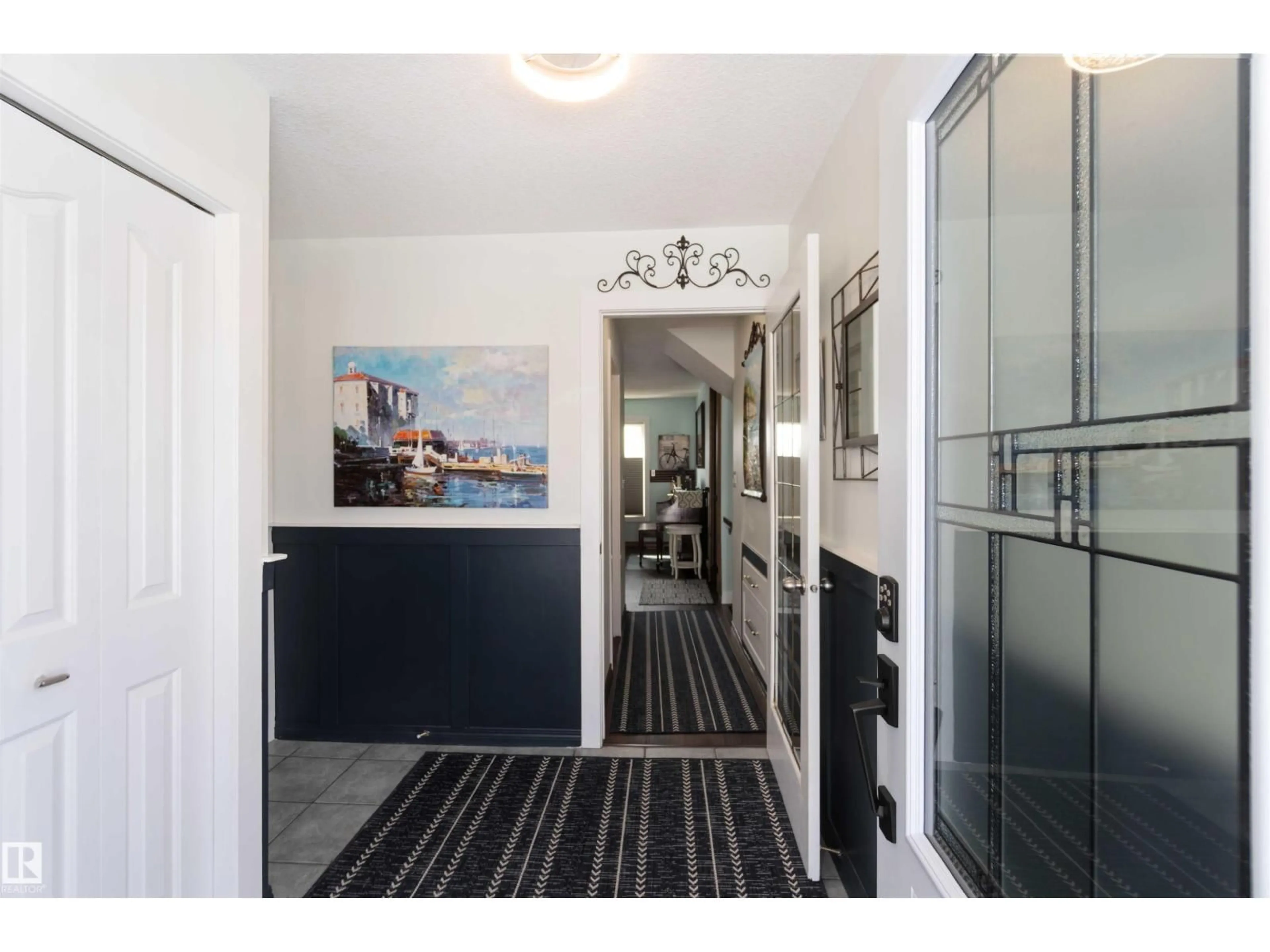 Indoor entryway for 4515 56A AV, Stony Plain Alberta T7Z1C9