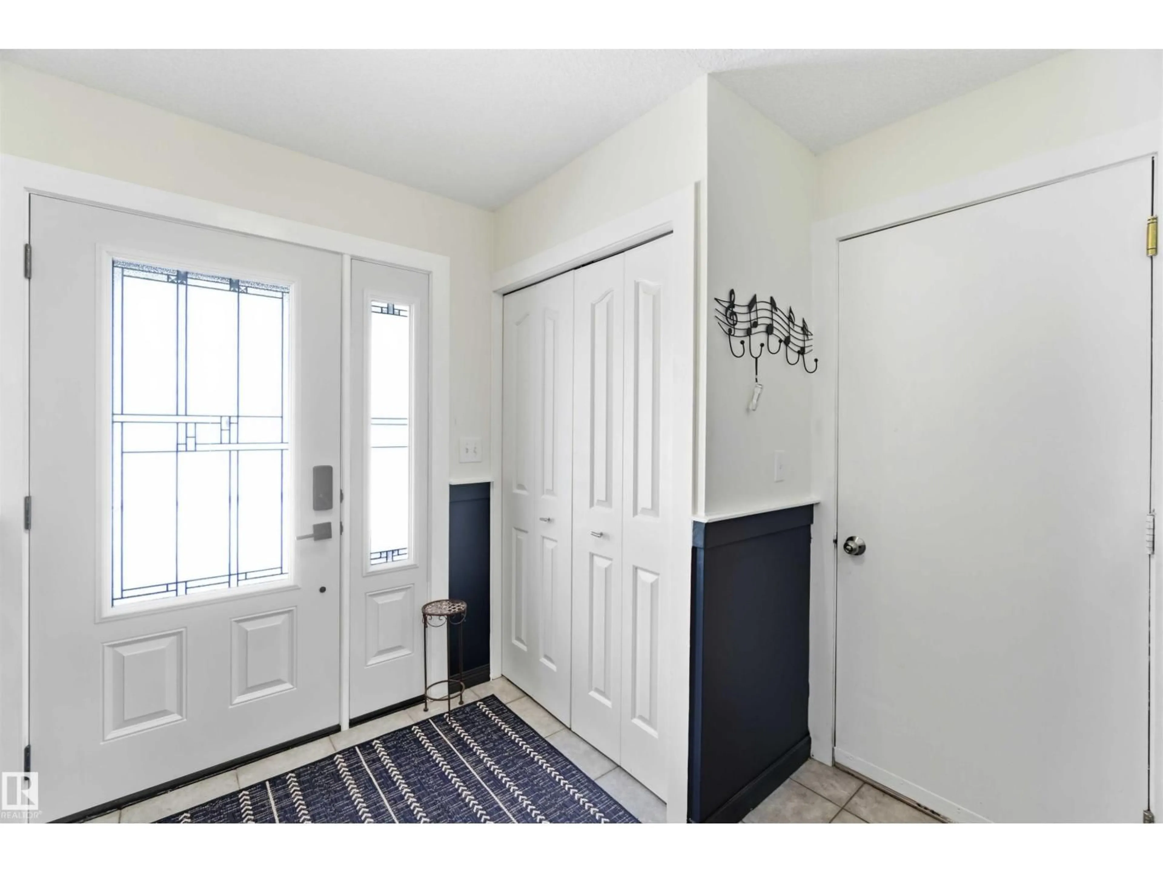 Indoor entryway for 4515 56A AV, Stony Plain Alberta T7Z1C9