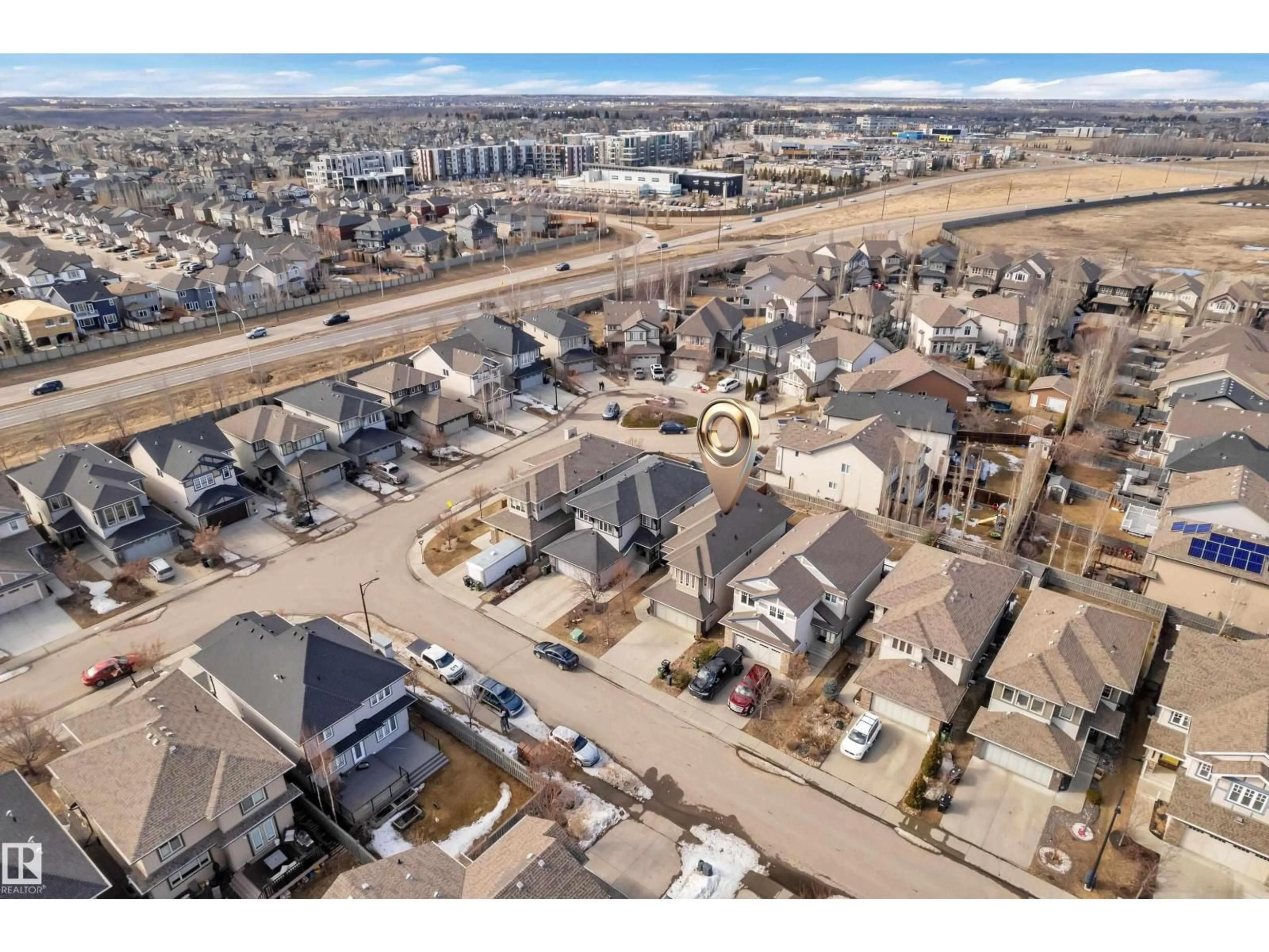 A pic from outside/outdoor area/front of a property/back of a property/a pic from drone, street for 642 ADAMS WY, Edmonton Alberta T6W0K1