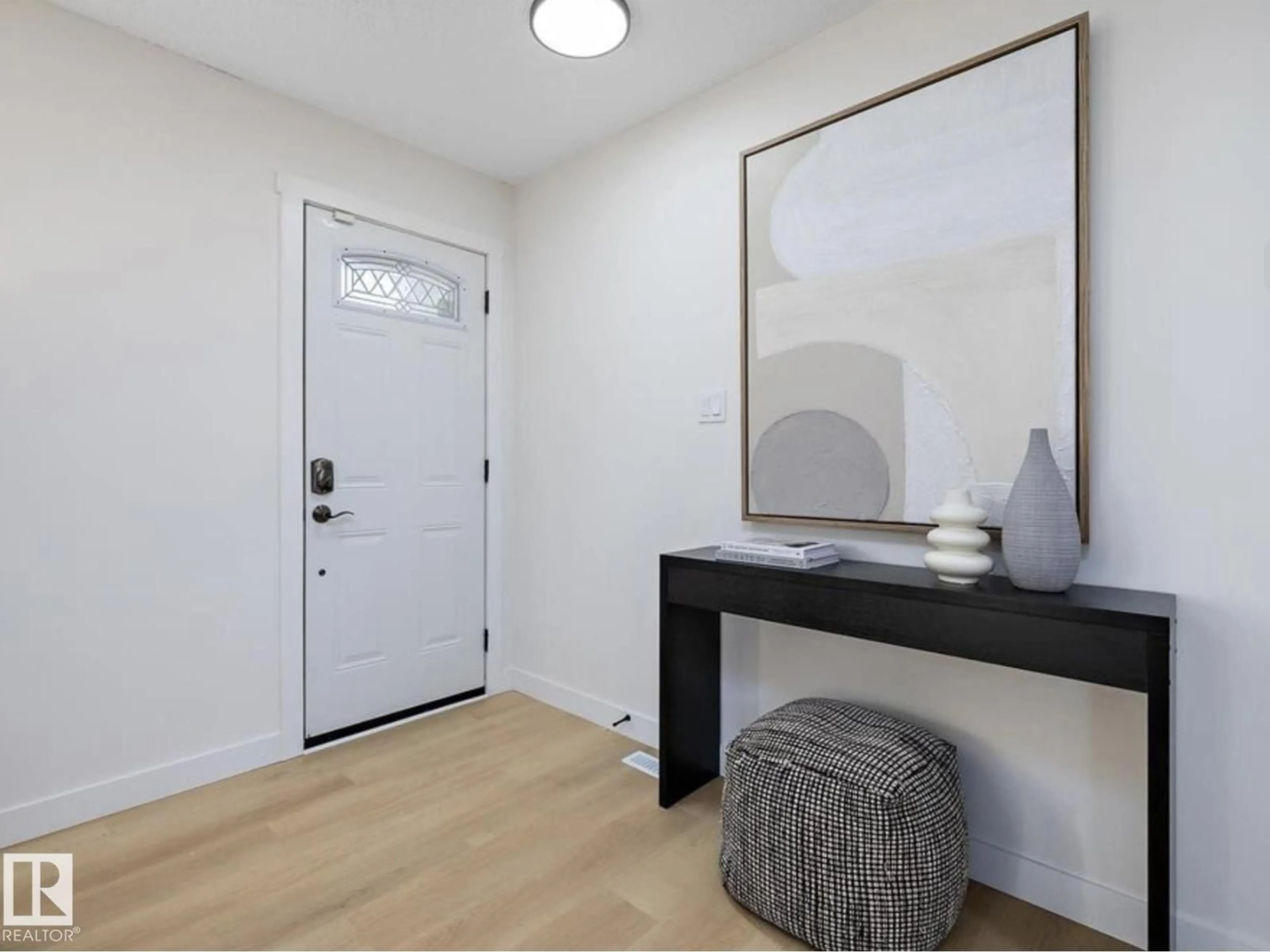 Indoor entryway for NW - 14736 122 ST, Edmonton Alberta T5X1V9