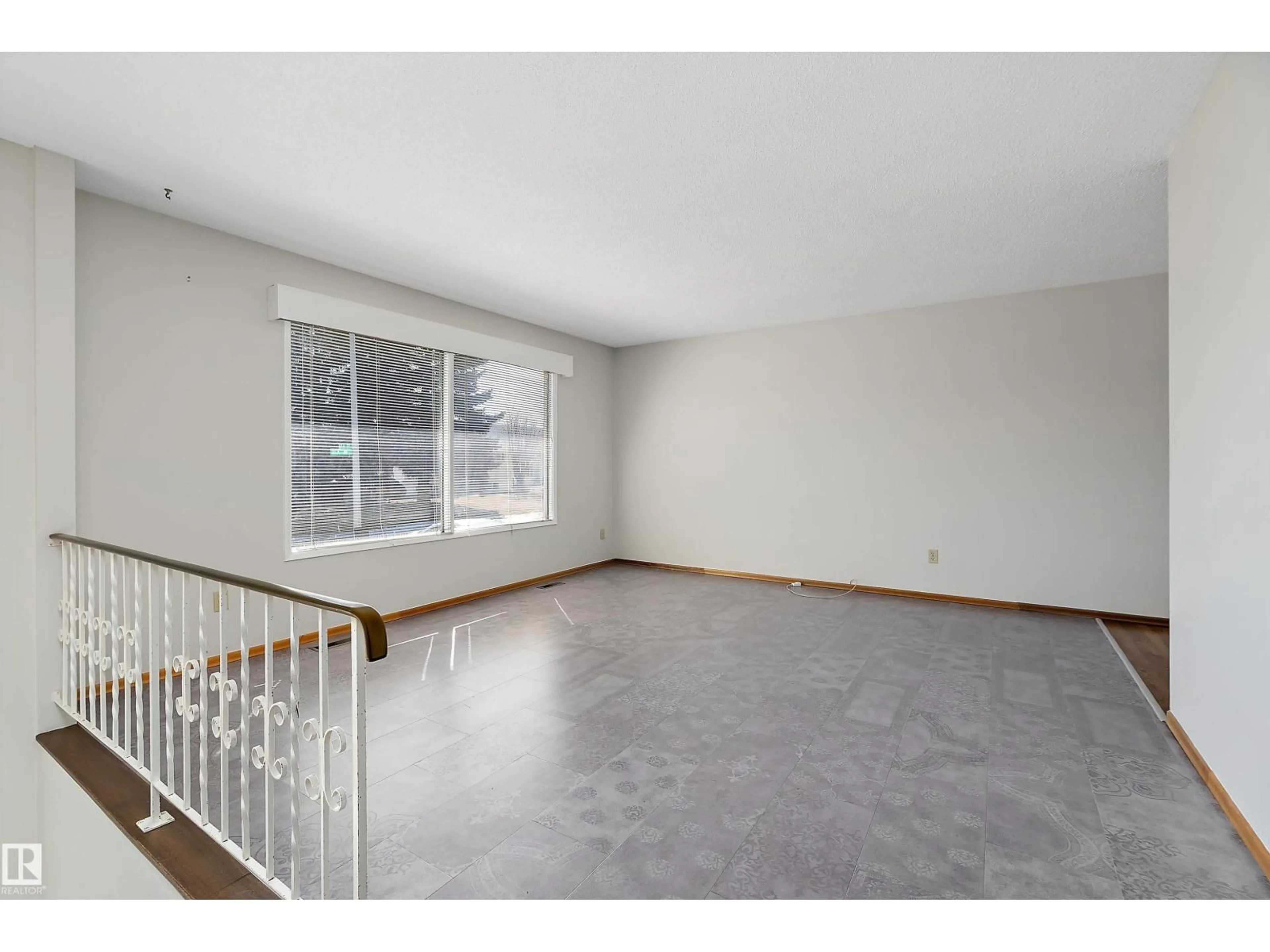 A pic of a room for 6736 31A AV, Edmonton Alberta T6K1M5