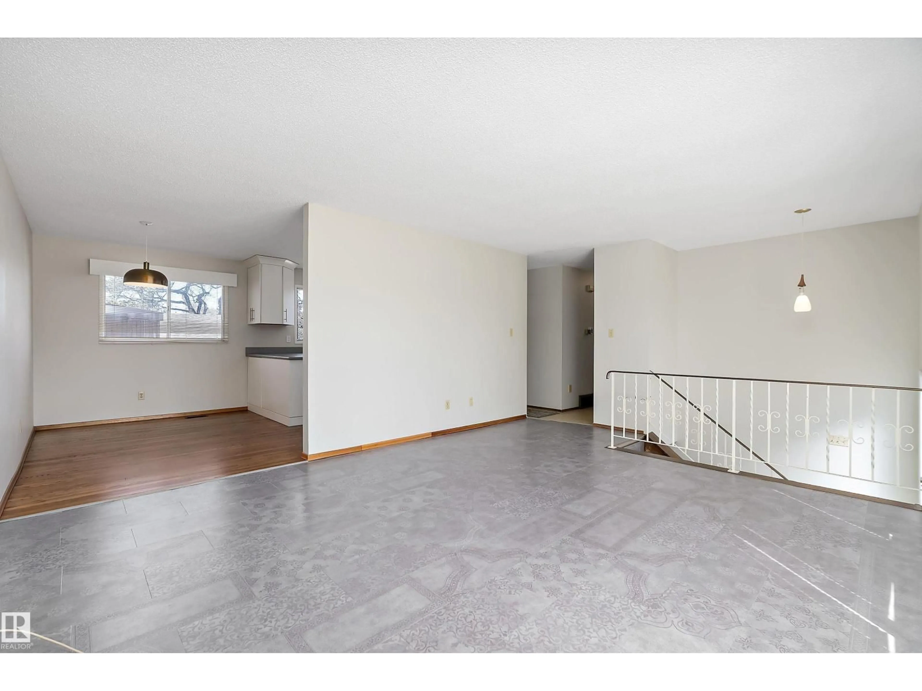 A pic of a room for 6736 31A AV, Edmonton Alberta T6K1M5