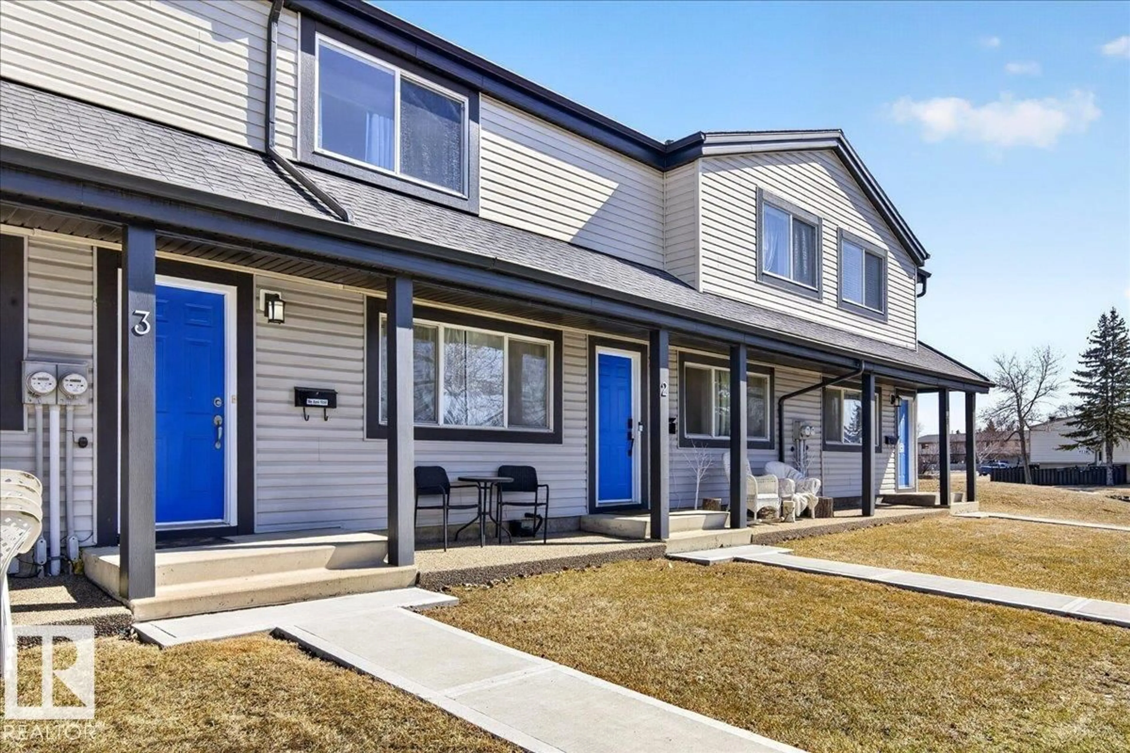Home with vinyl exterior material, street for #3 - 18010 98 AV, Edmonton Alberta T5T3H6