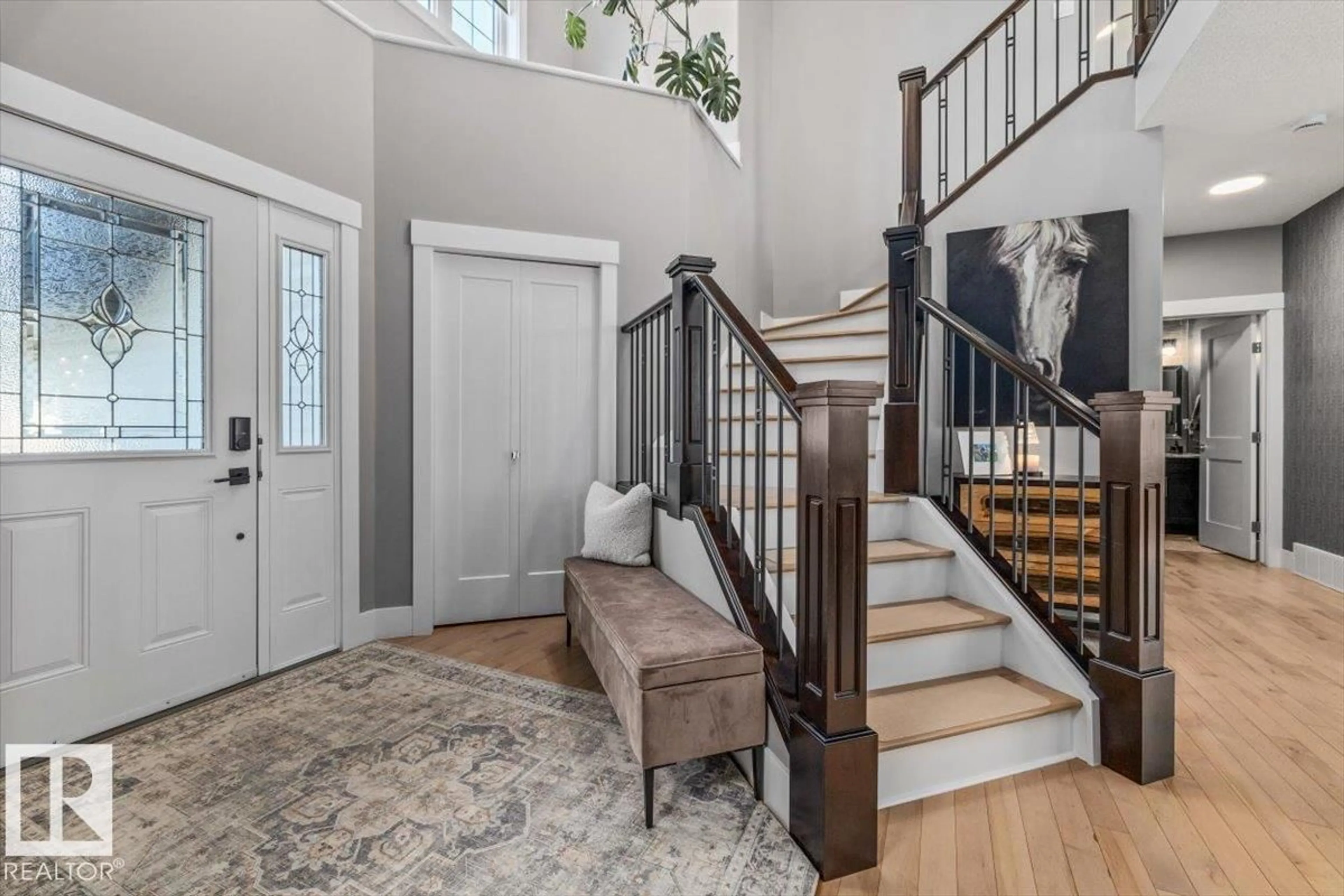 Indoor entryway for 1063 SUMMERWOOD ESTATES RD, Sherwood Park Alberta T8H0E2