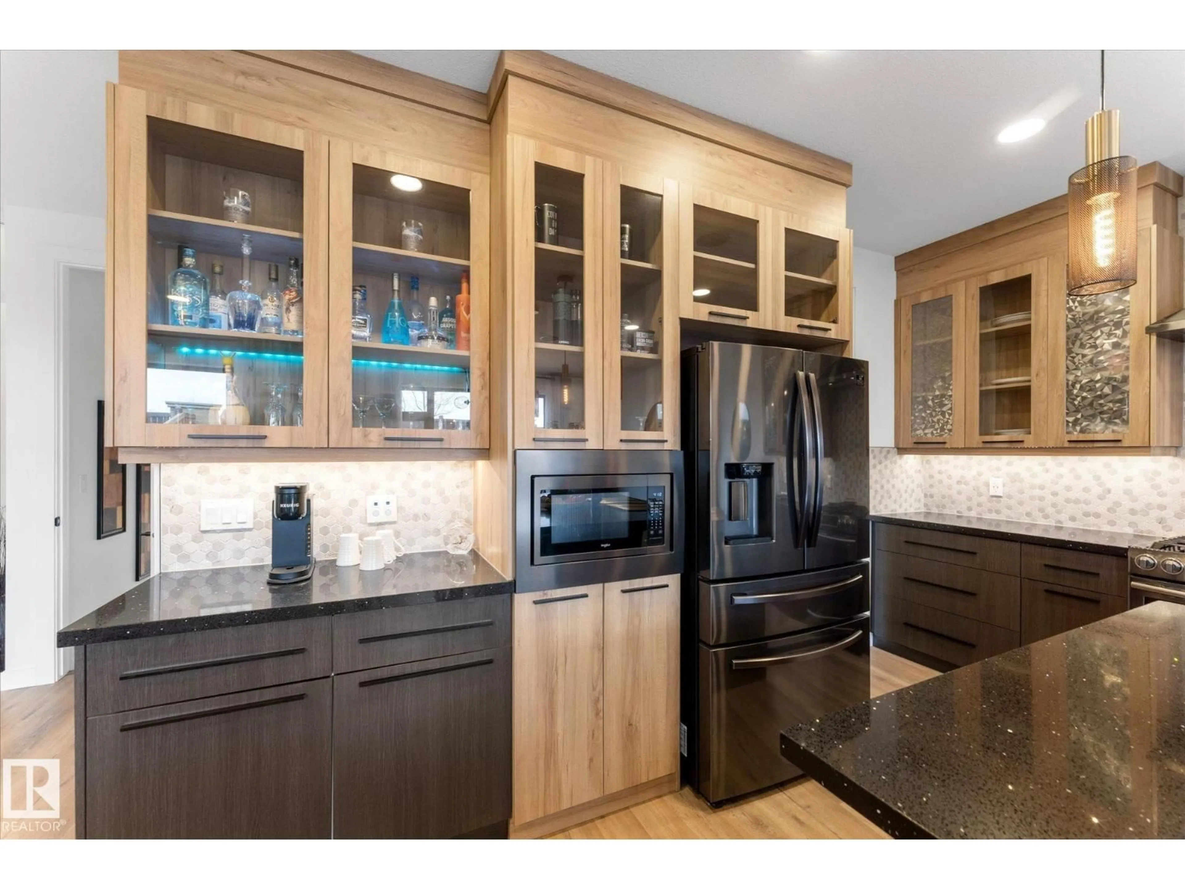 Contemporary kitchen, unknown for 9 BRUNSWYCK CR, Spruce Grove Alberta T7X0Y9