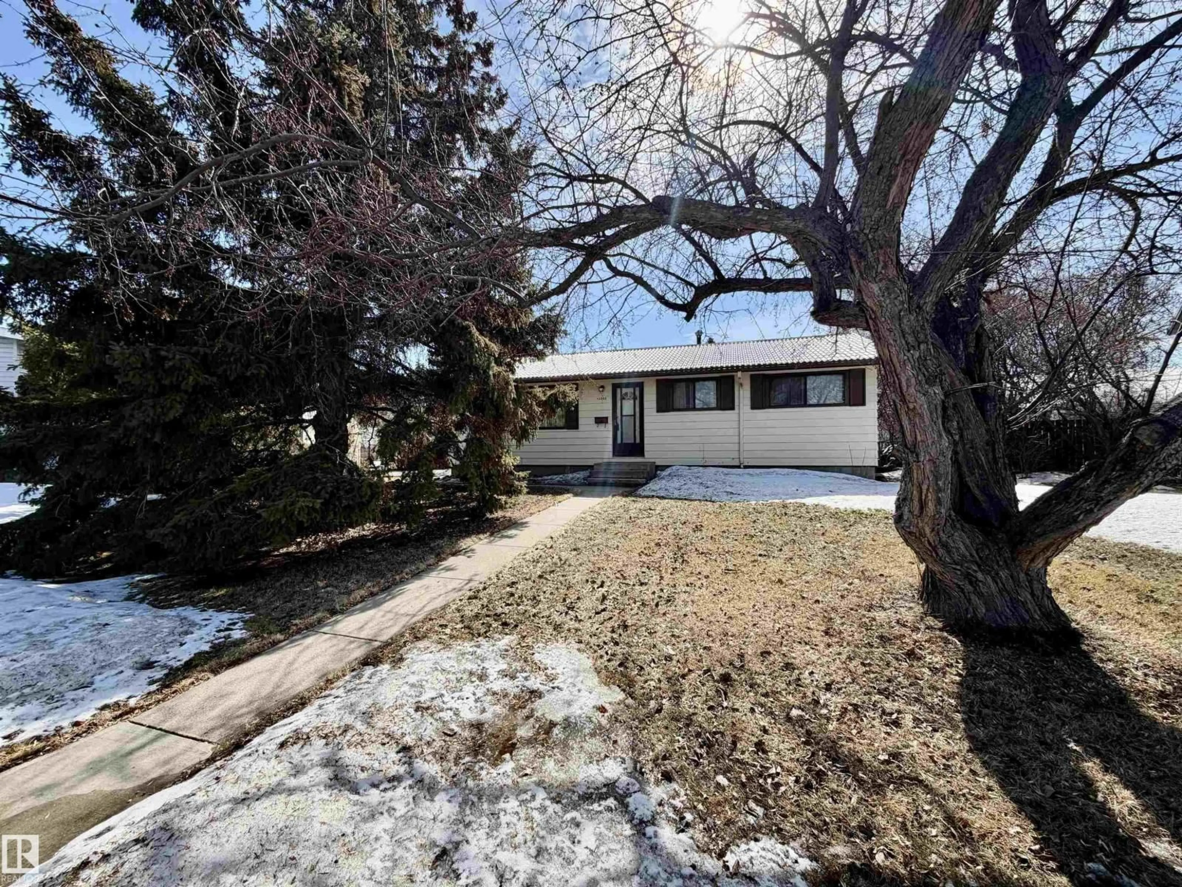 Unknown for 13203 136A AV, Edmonton Alberta T5L4B7