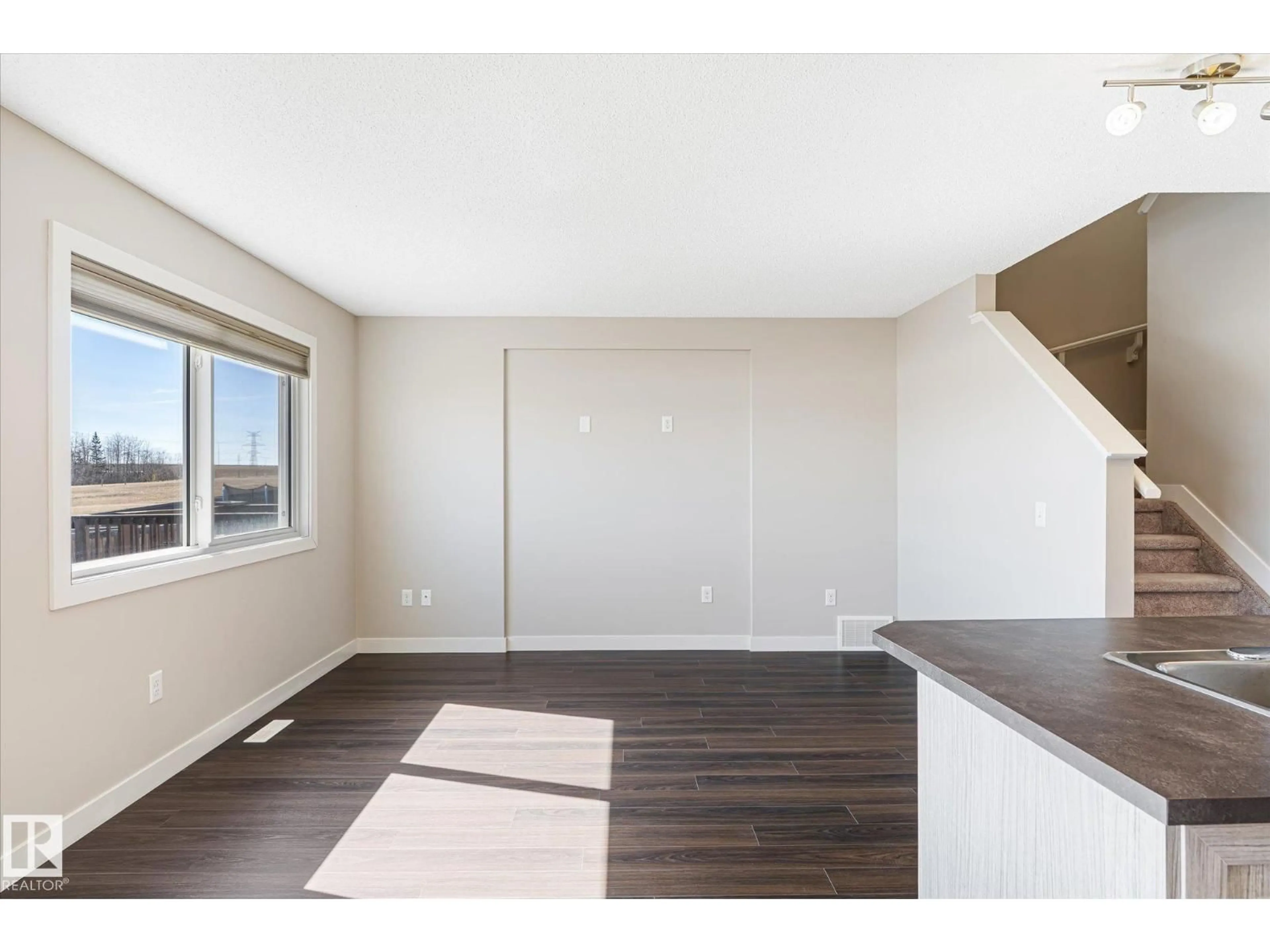 Unknown for 3217 11 AV, Edmonton Alberta T6T2C5