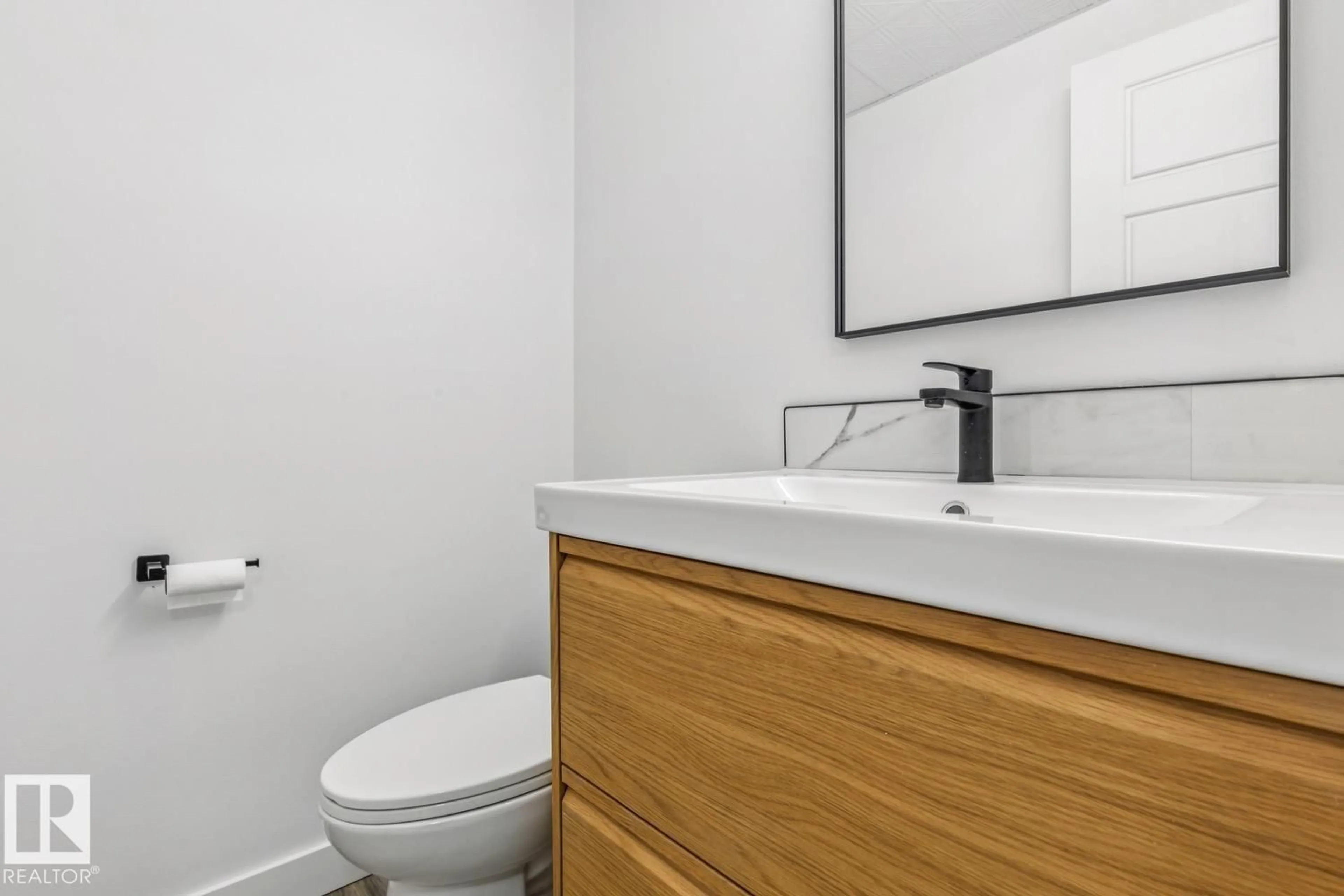 Standard bathroom, unknown for 95 RIDGEWOOD TC, St. Albert Alberta T8N0E9