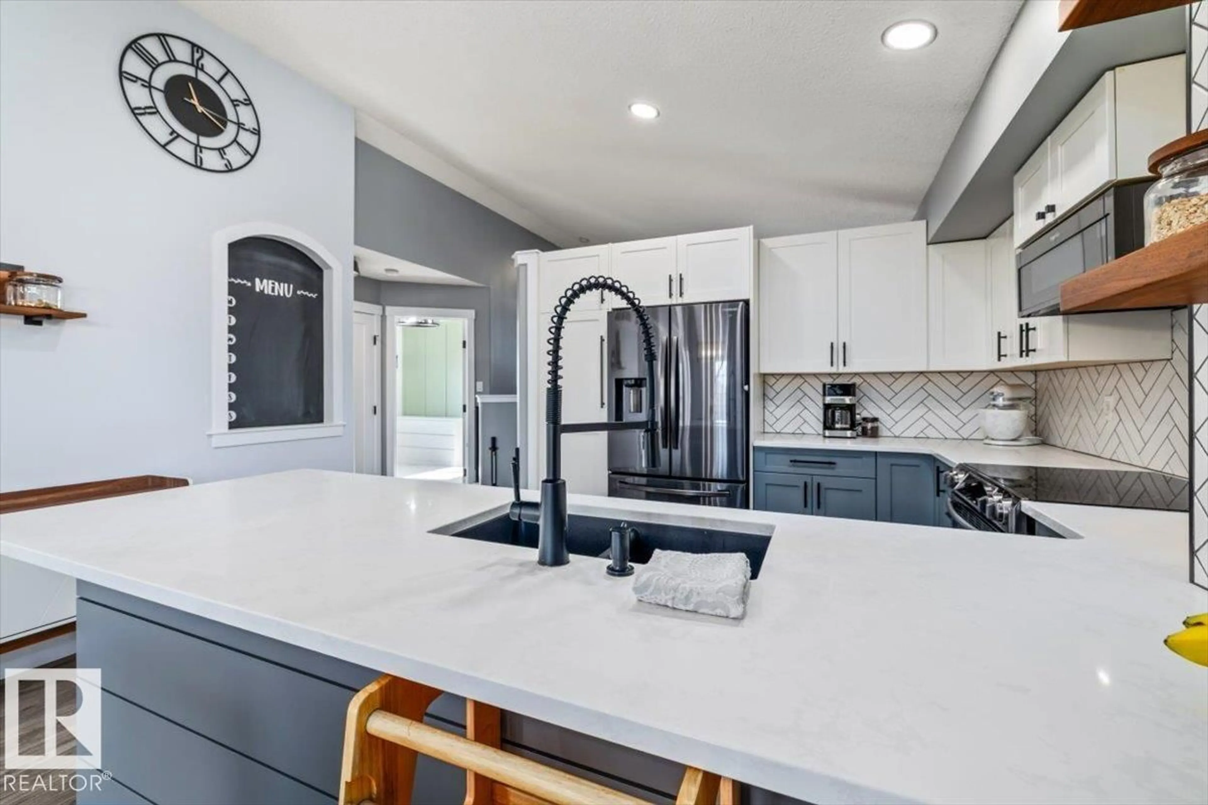 Open concept kitchen, ceramic/tile floor for 222 WESTPARK WY, Fort Saskatchewan Alberta T8L4M4