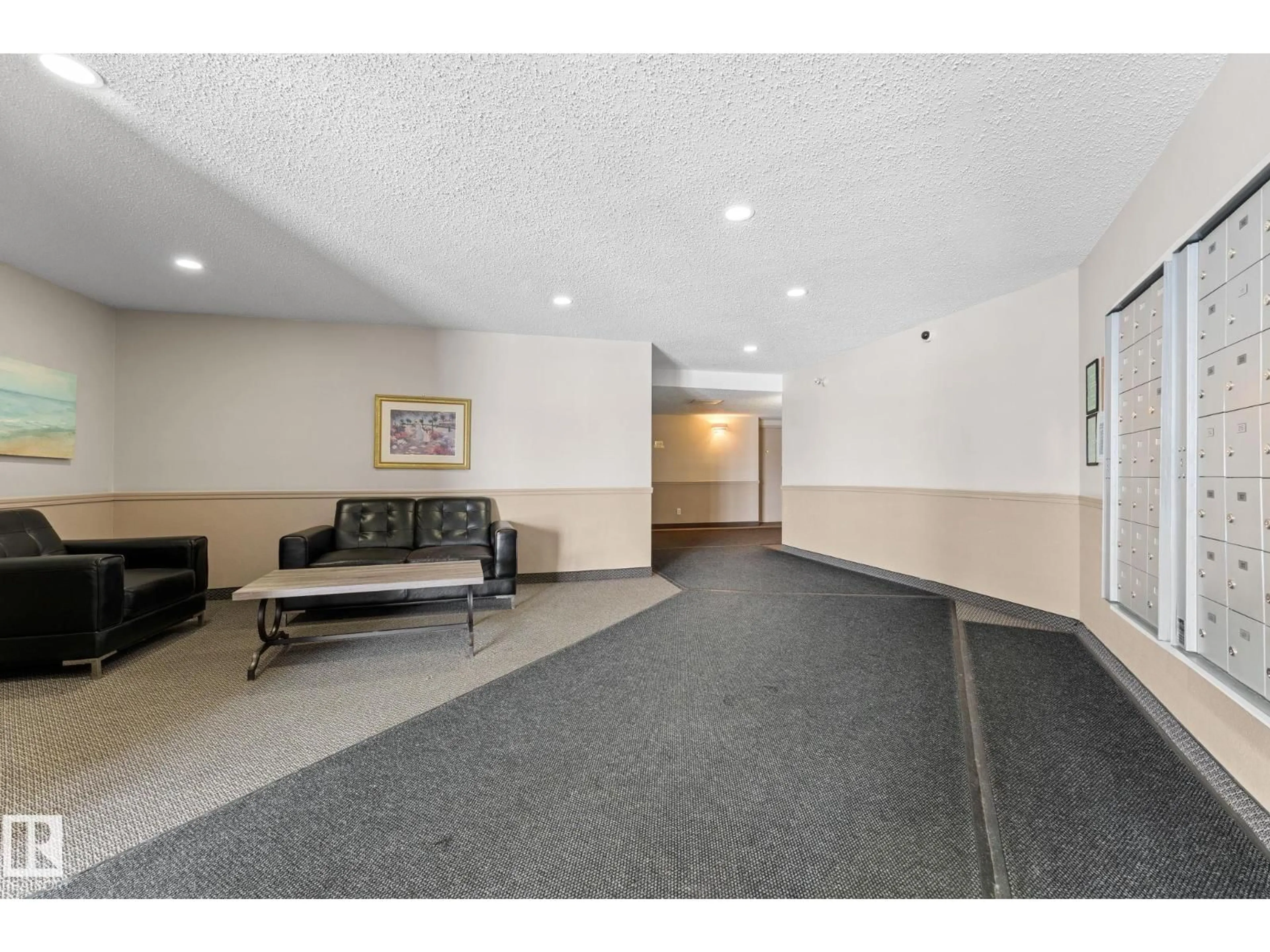 Indoor foyer for #208 - 6710 158 AV, Edmonton Alberta T5Z3A7
