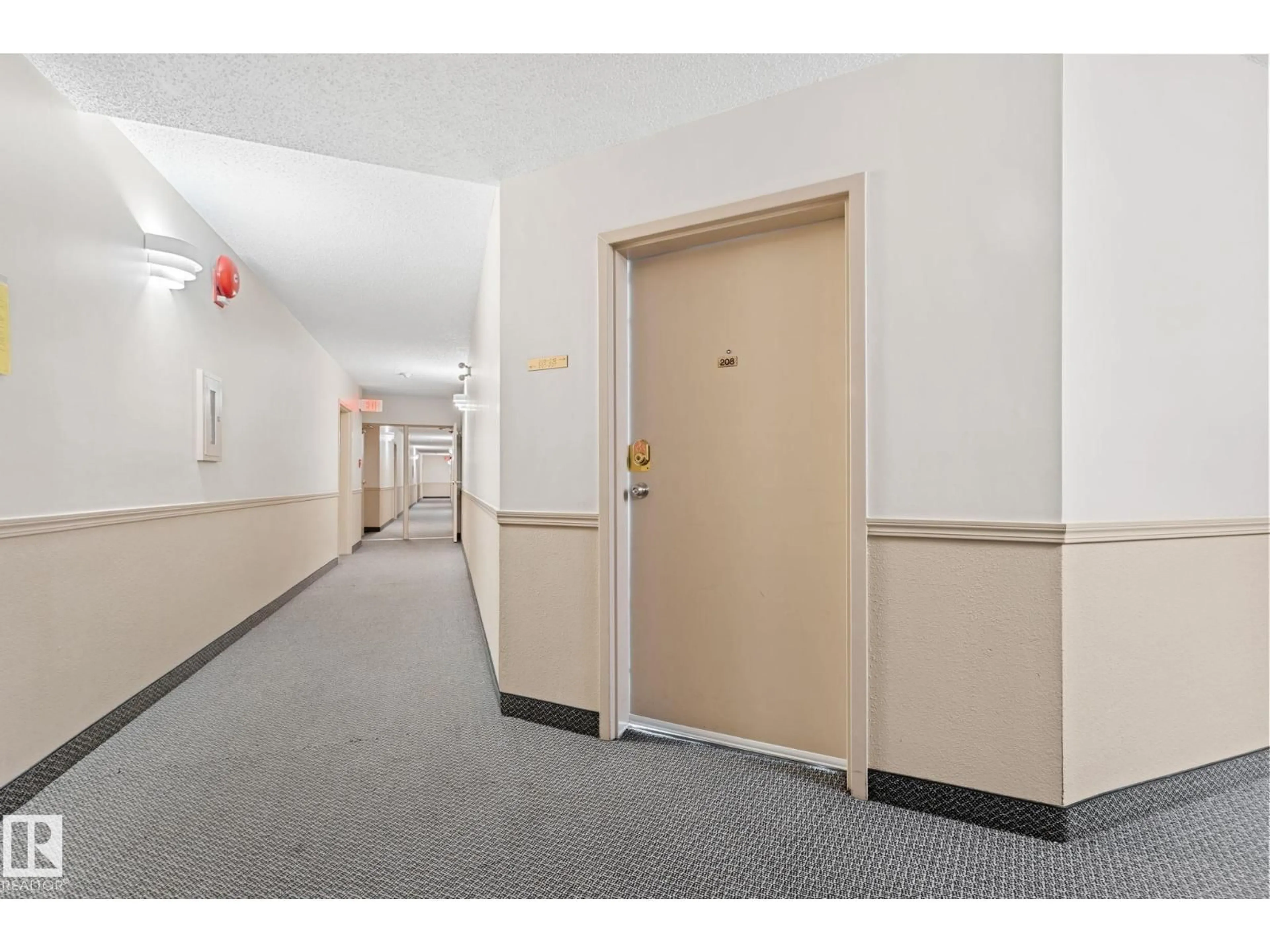 Indoor foyer for #208 - 6710 158 AV, Edmonton Alberta T5Z3A7