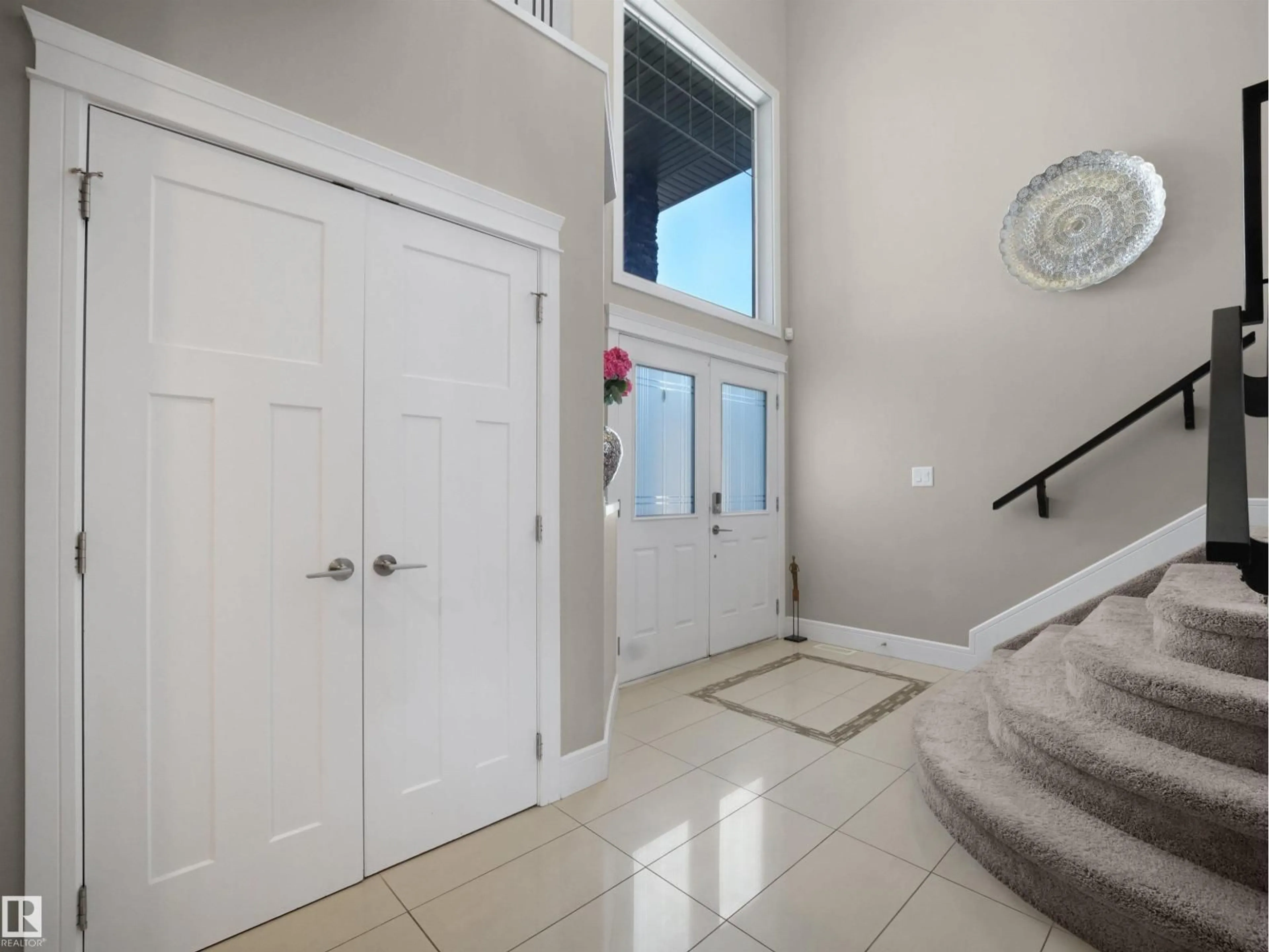 Indoor entryway for 3694 CLAXTON PL, Edmonton Alberta T6W2B5