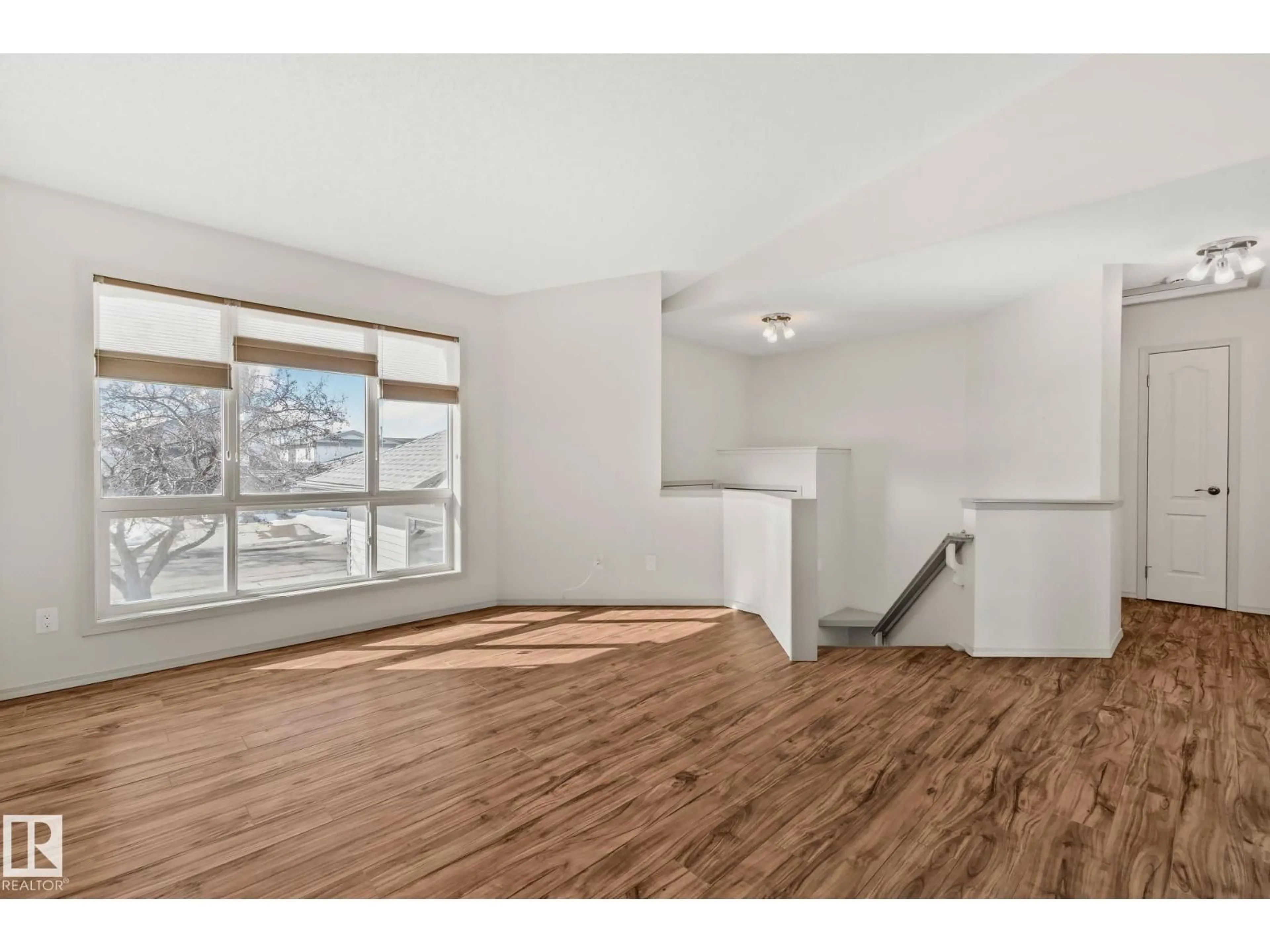 A pic of a room for NW - 13818 131A AV, Edmonton Alberta T5L5A7