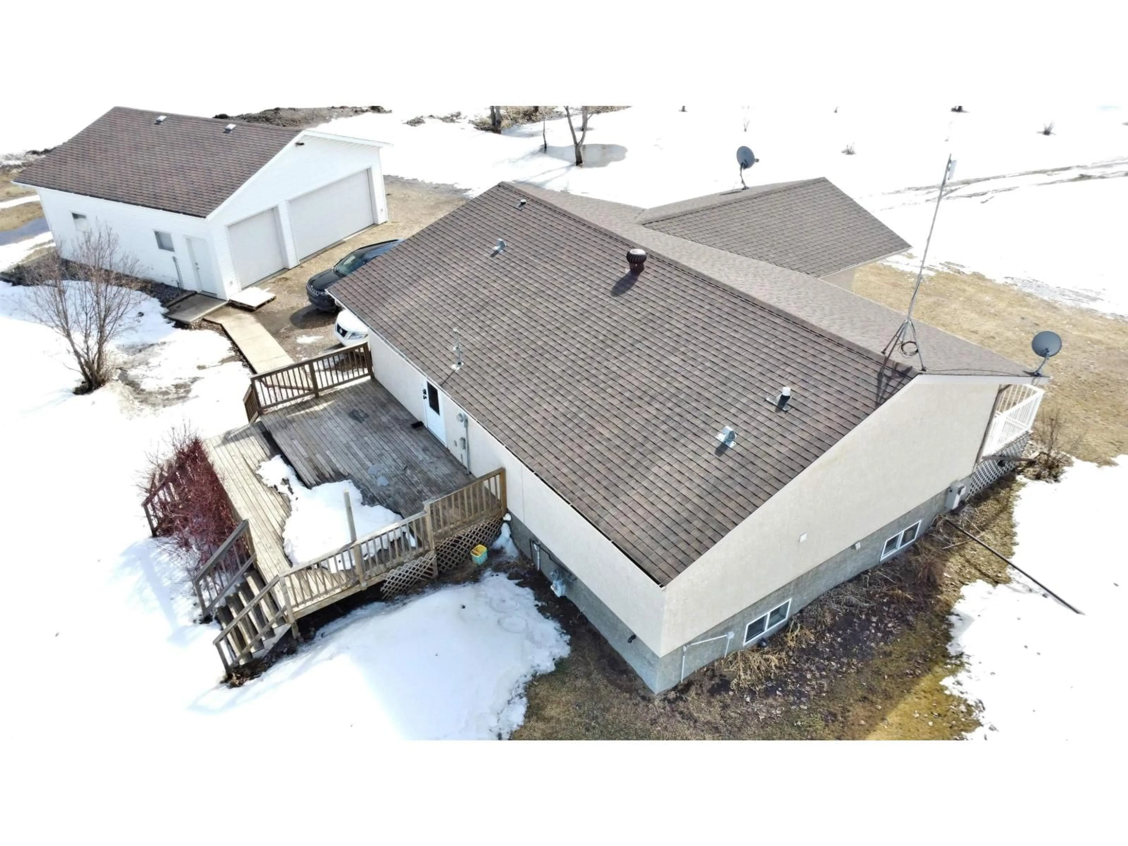 A pic from outside/outdoor area/front of a property/back of a property/a pic from drone, building for 26416 TWP ROAD 544, Rural Sturgeon County Alberta T8T1N6