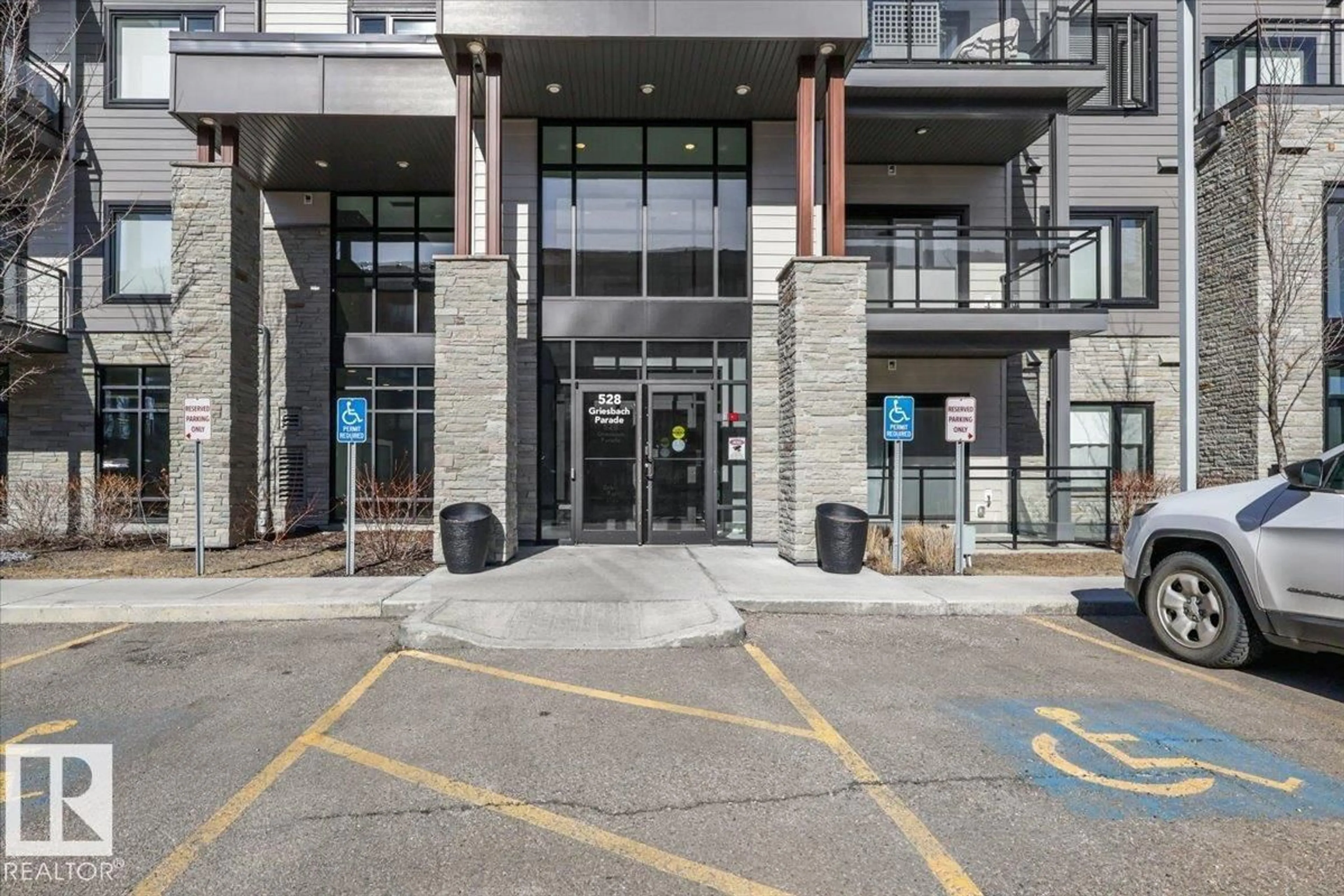 Indoor foyer for #214 - 528 GRIESBACH PARADE PR, Edmonton Alberta T5E6X2