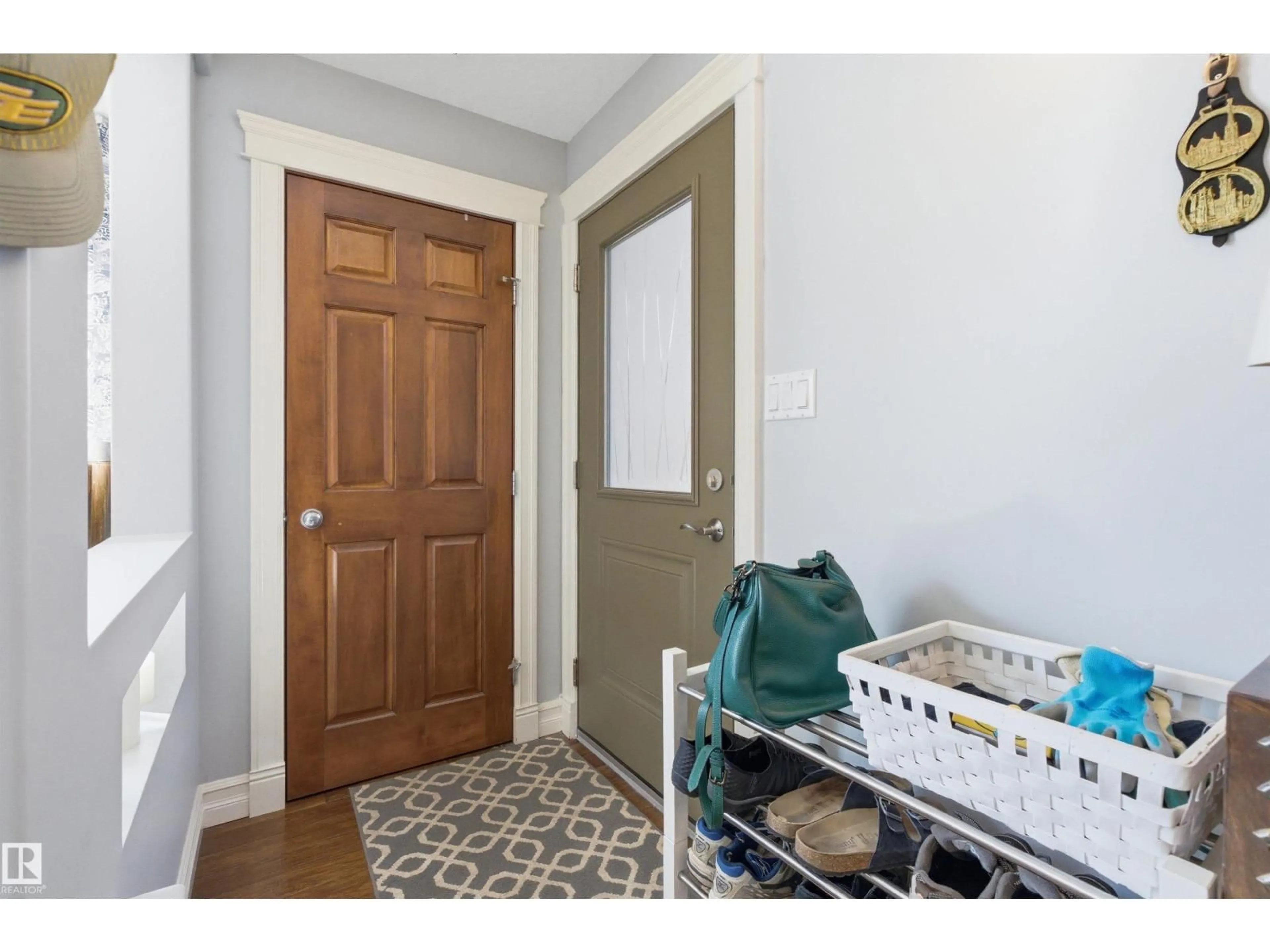 Indoor entryway for 6016 52 AV, Rural Lac Ste. Anne County Alberta T0E0A0