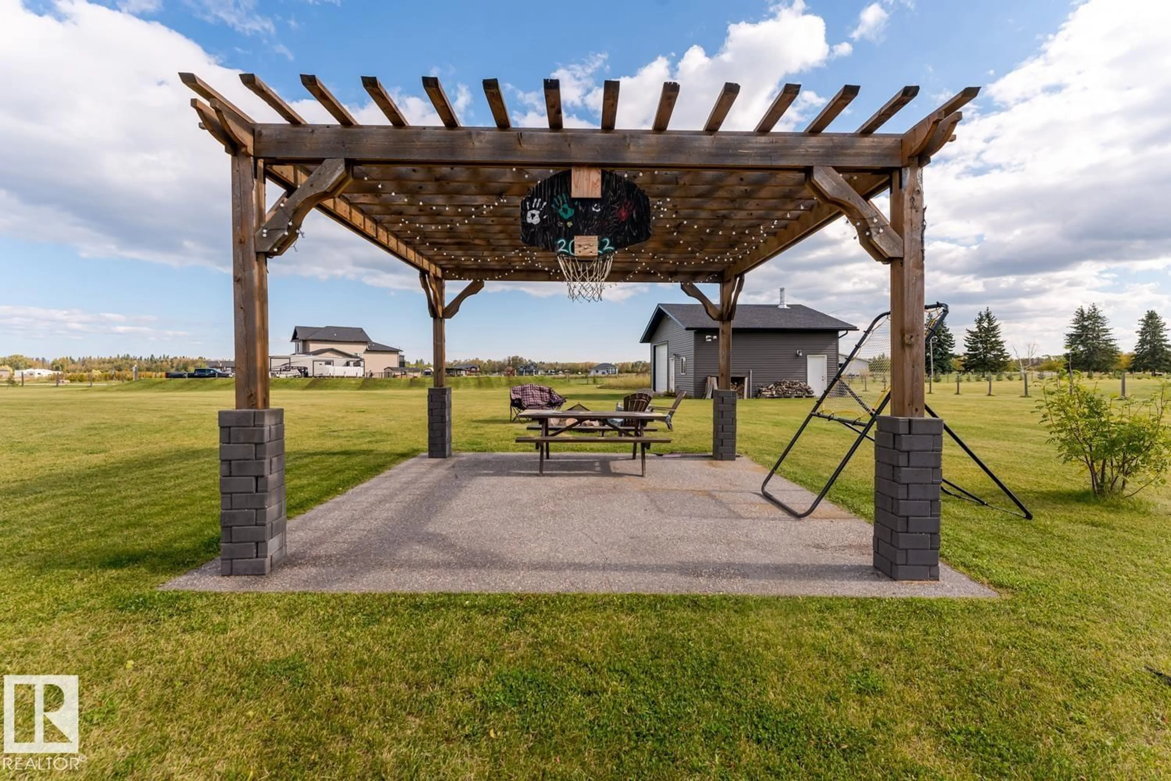 Patio, unknown for 107 COUNTRYSIDE ES, Rural Bonnyville M.D. Alberta T9M1P9