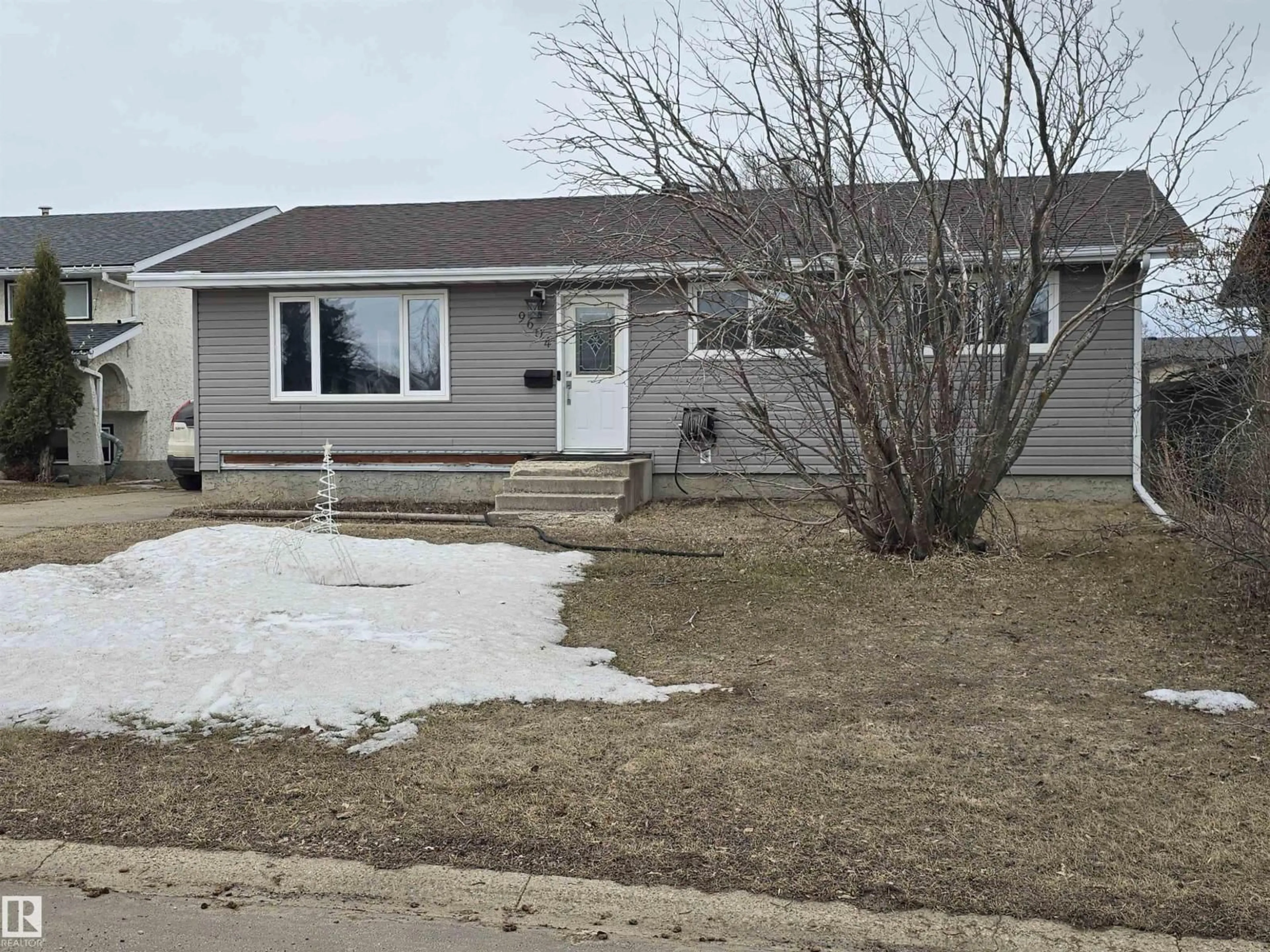 Unknown for 9604 98A ST, Morinville Alberta T8R1H1