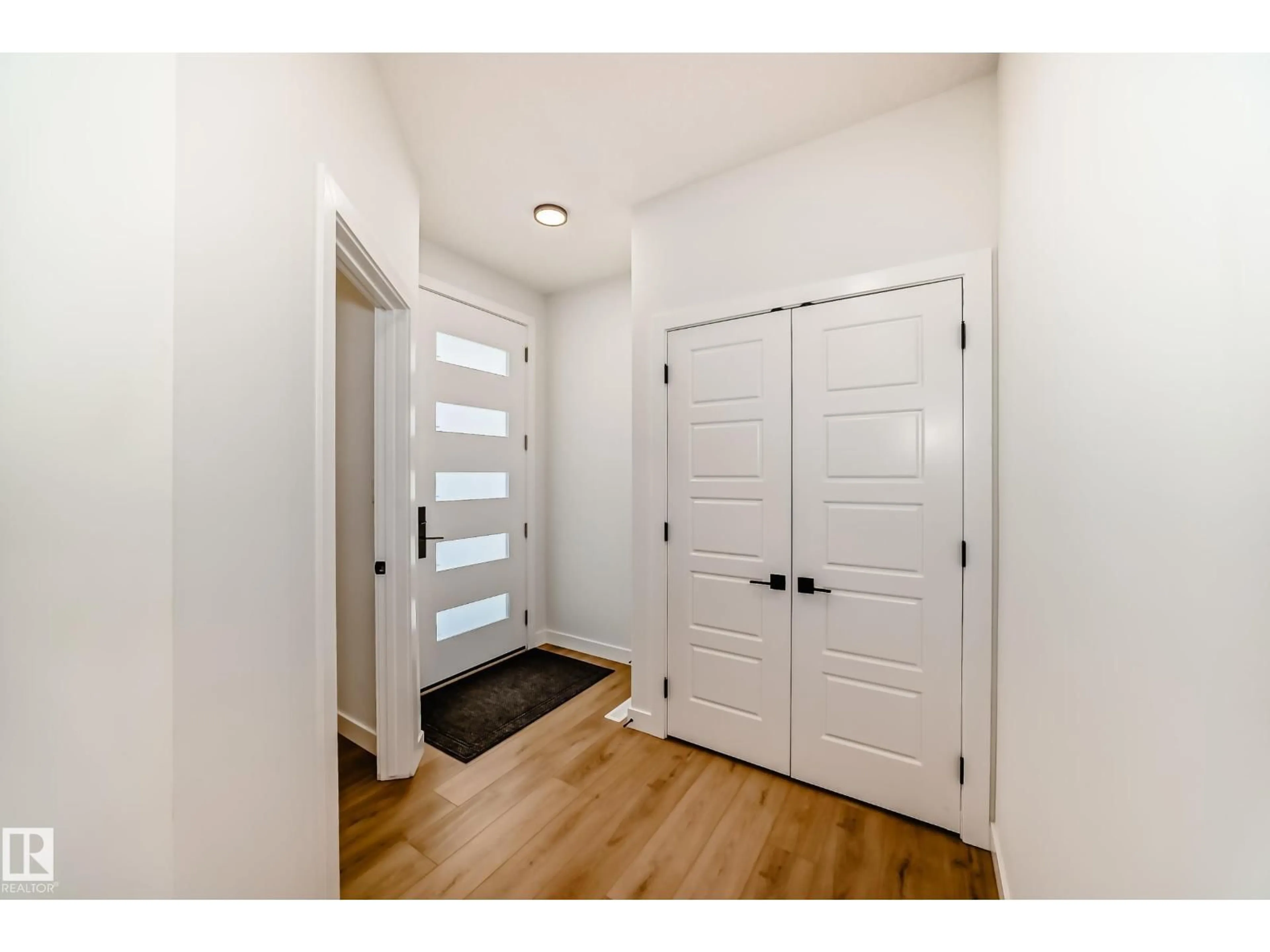 Indoor entryway for 341 ROBERTS WD, Leduc Alberta T9E1G5