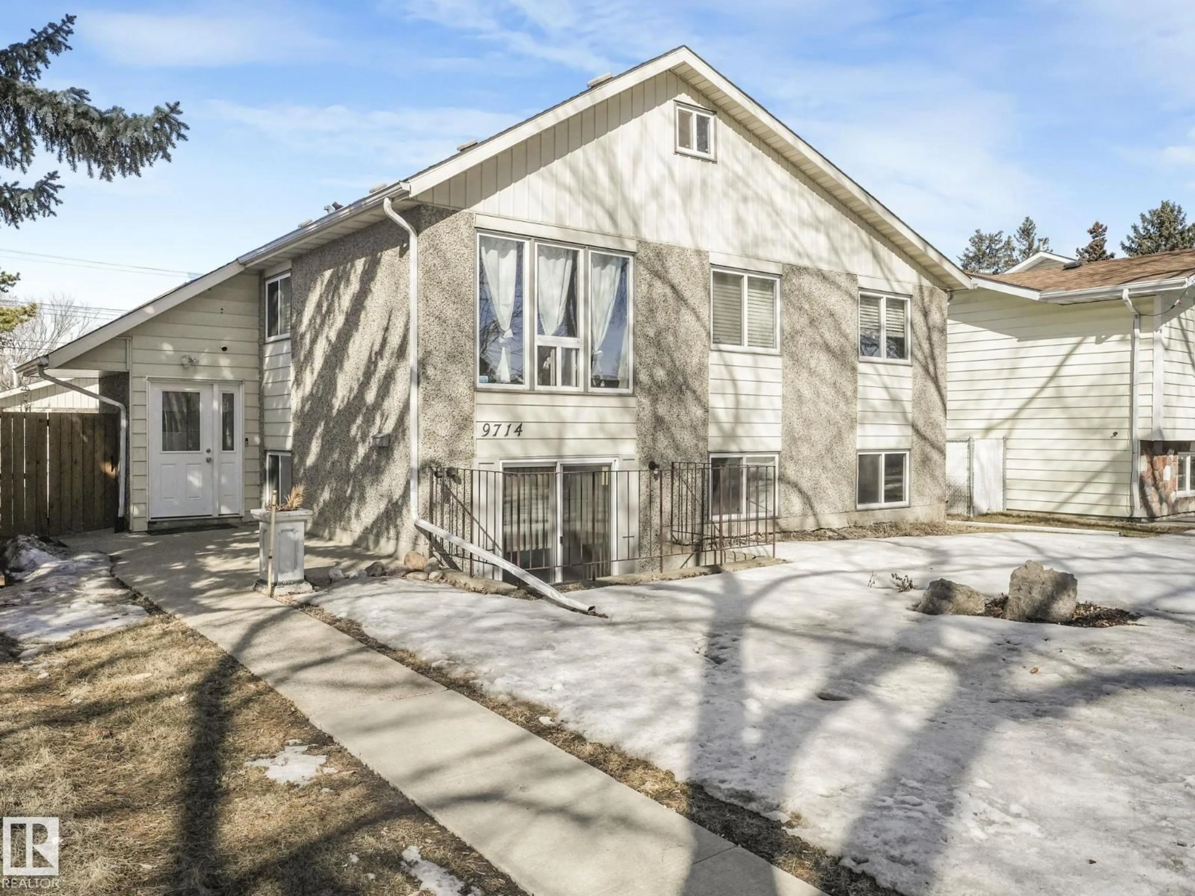 Unknown for 9714 151 ST, Edmonton Alberta T5P1S7