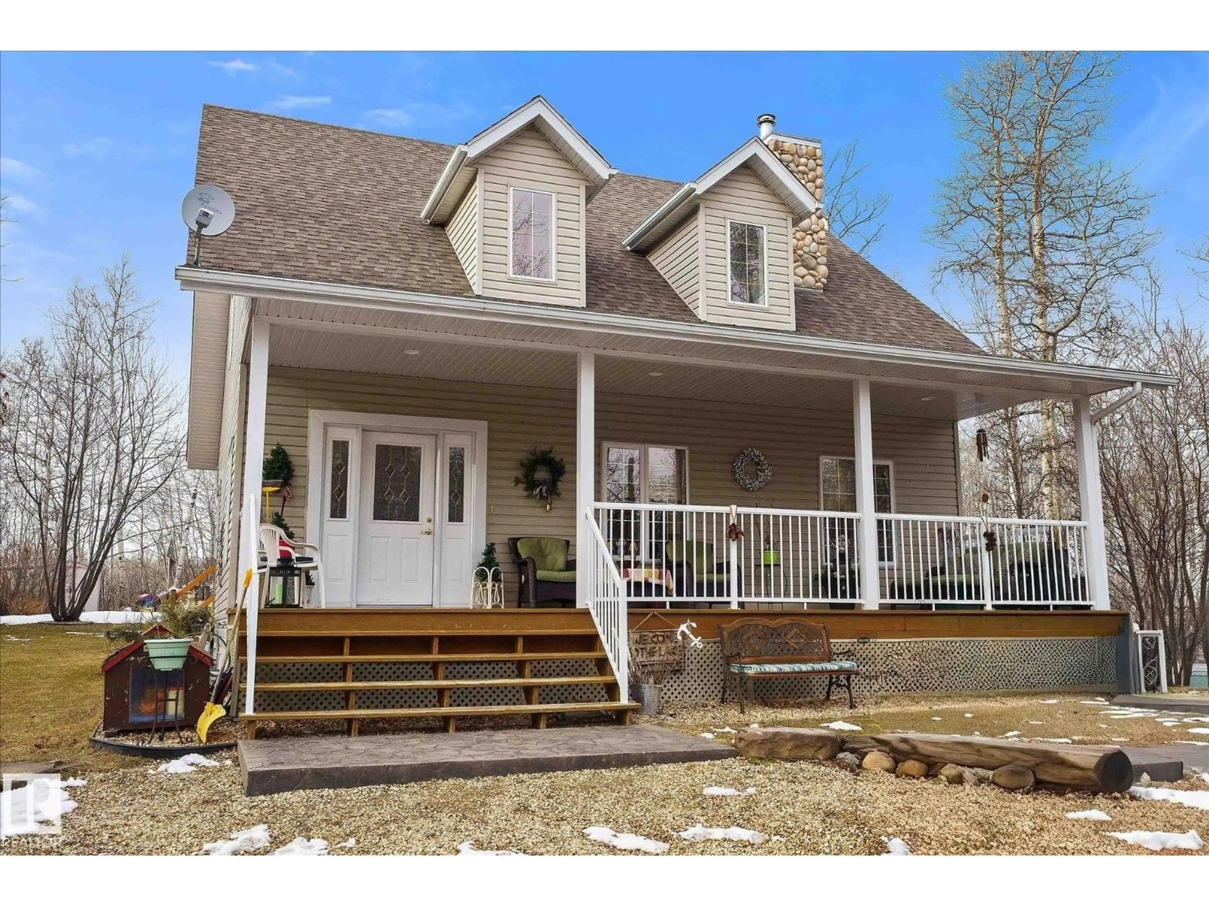 Home with vinyl exterior material, street for 460 - 48057 RGE RD 272, Rural Leduc County Alberta T0C2C0