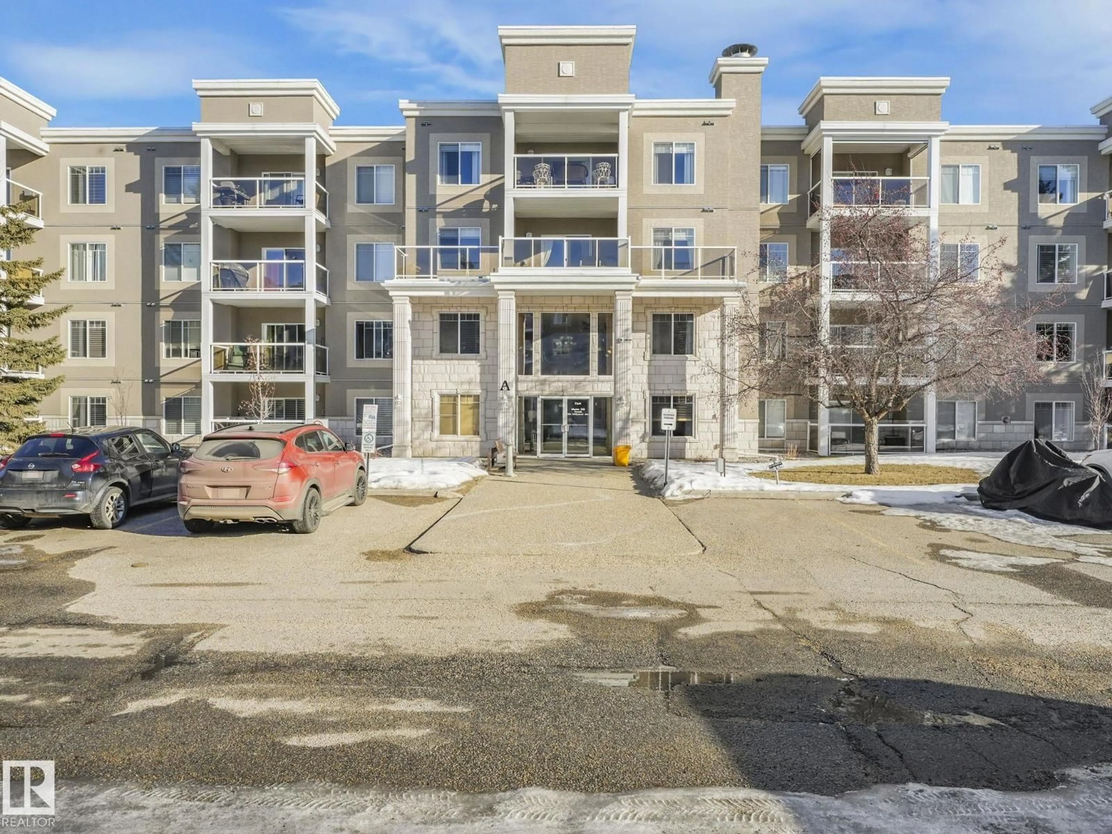 A pic from outside/outdoor area/front of a property/back of a property/a pic from drone, unknown for 78A - 115 MCKENNEY AV, St. Albert Alberta T8N7E6