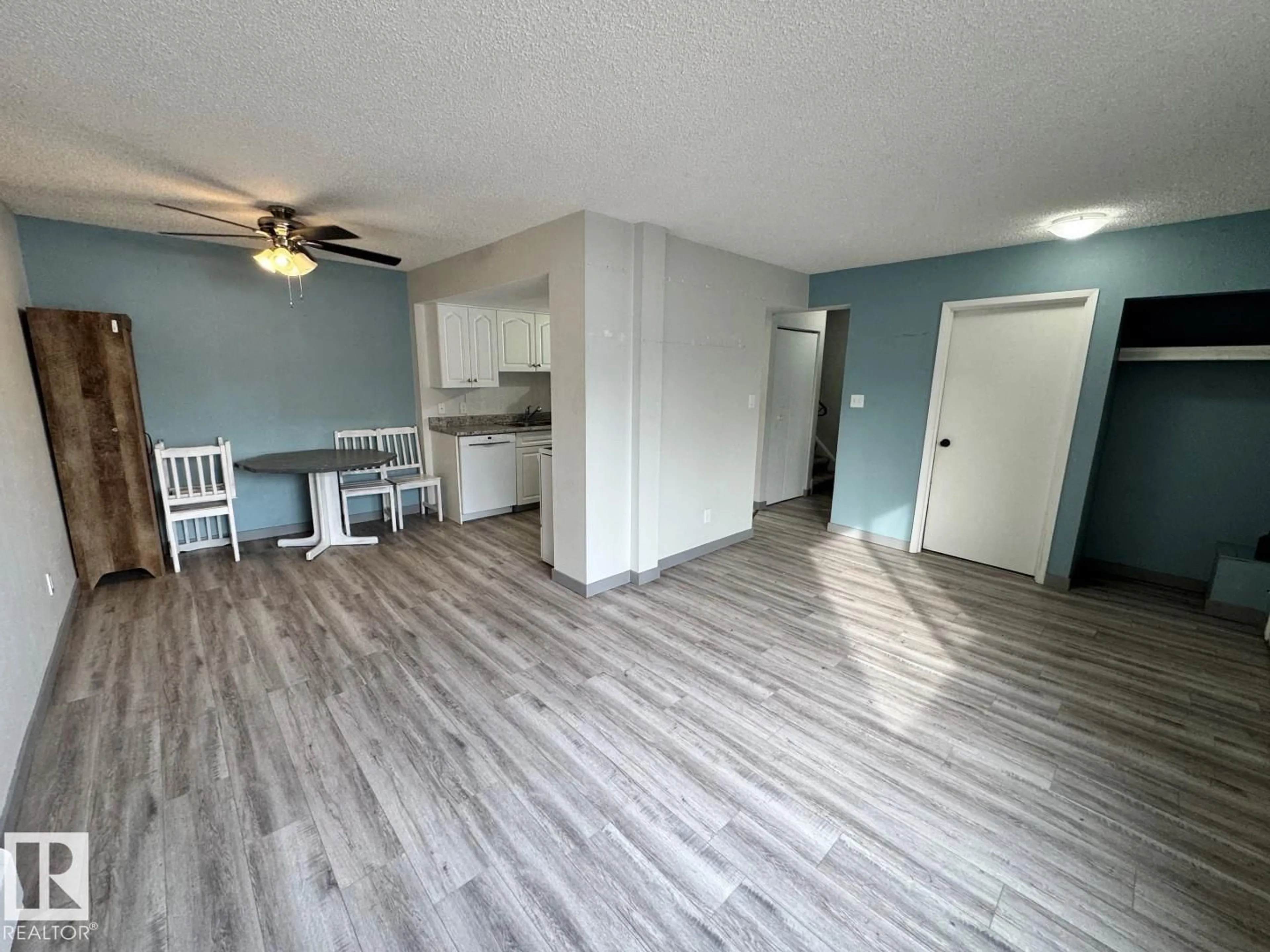 A pic of a room for 612 2908 116A AV, Edmonton Alberta T5W4R7