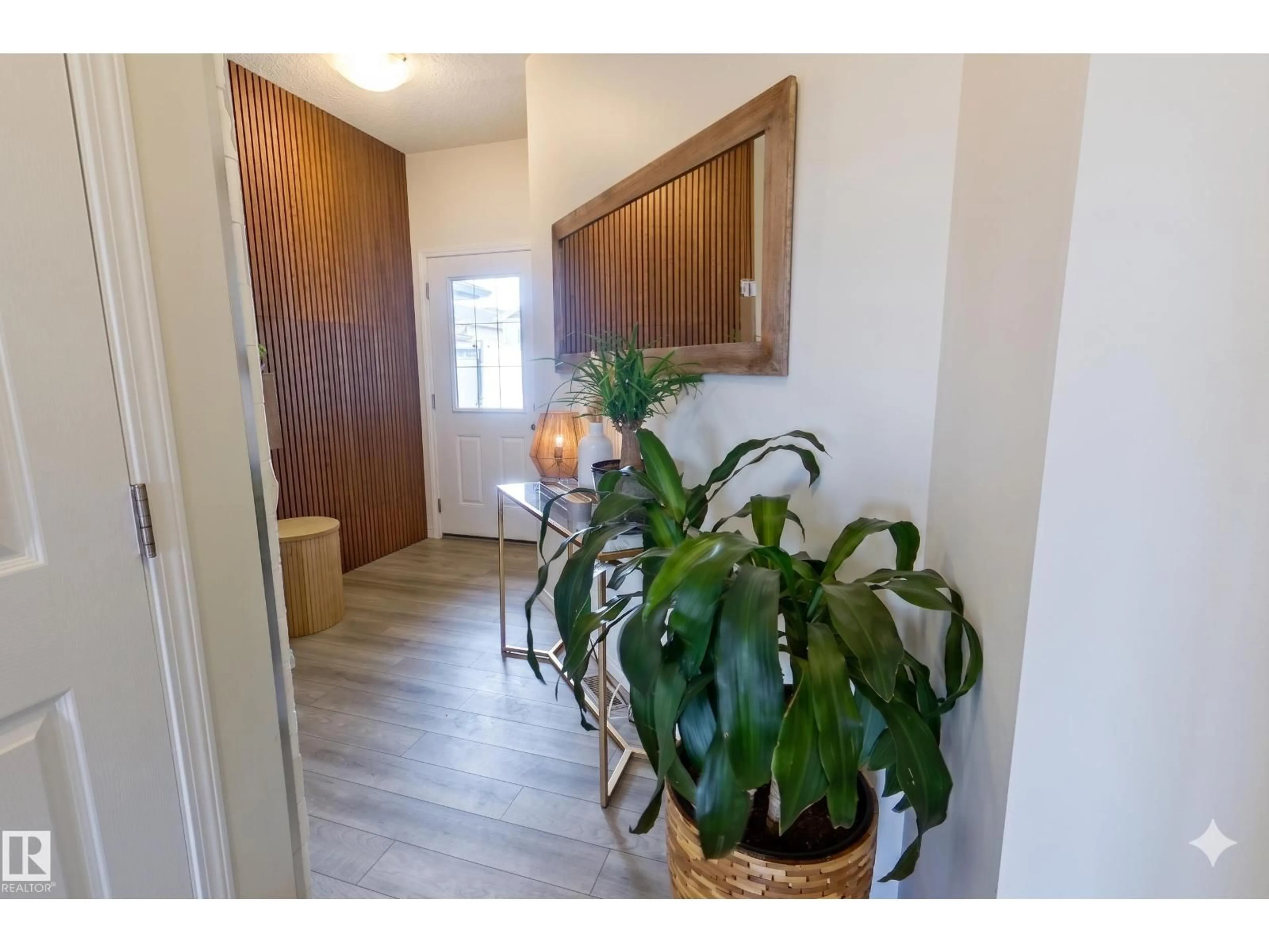 Indoor entryway for SW - 2763 COLLINS CR, Edmonton Alberta T6W4G8