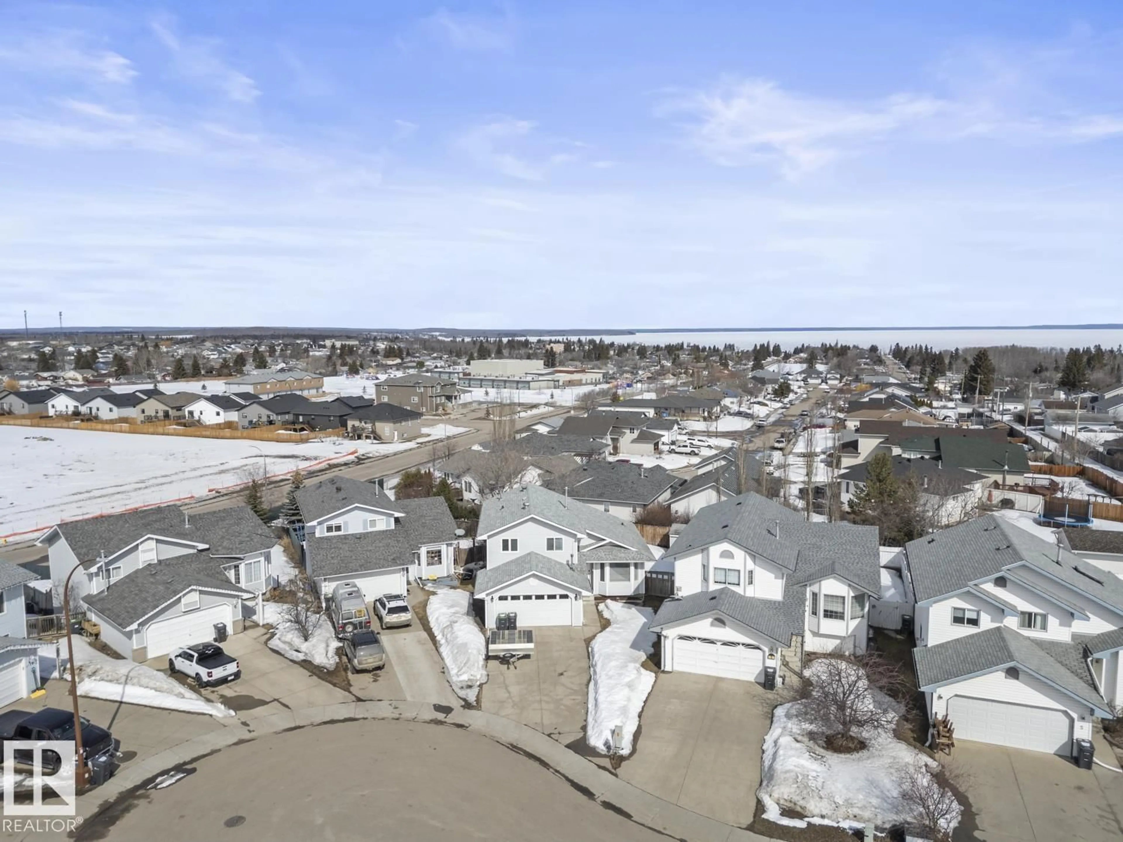 A pic from outside/outdoor area/front of a property/back of a property/a pic from drone, street for 7 SAMMUT PL, Cold Lake Alberta T9M1L5