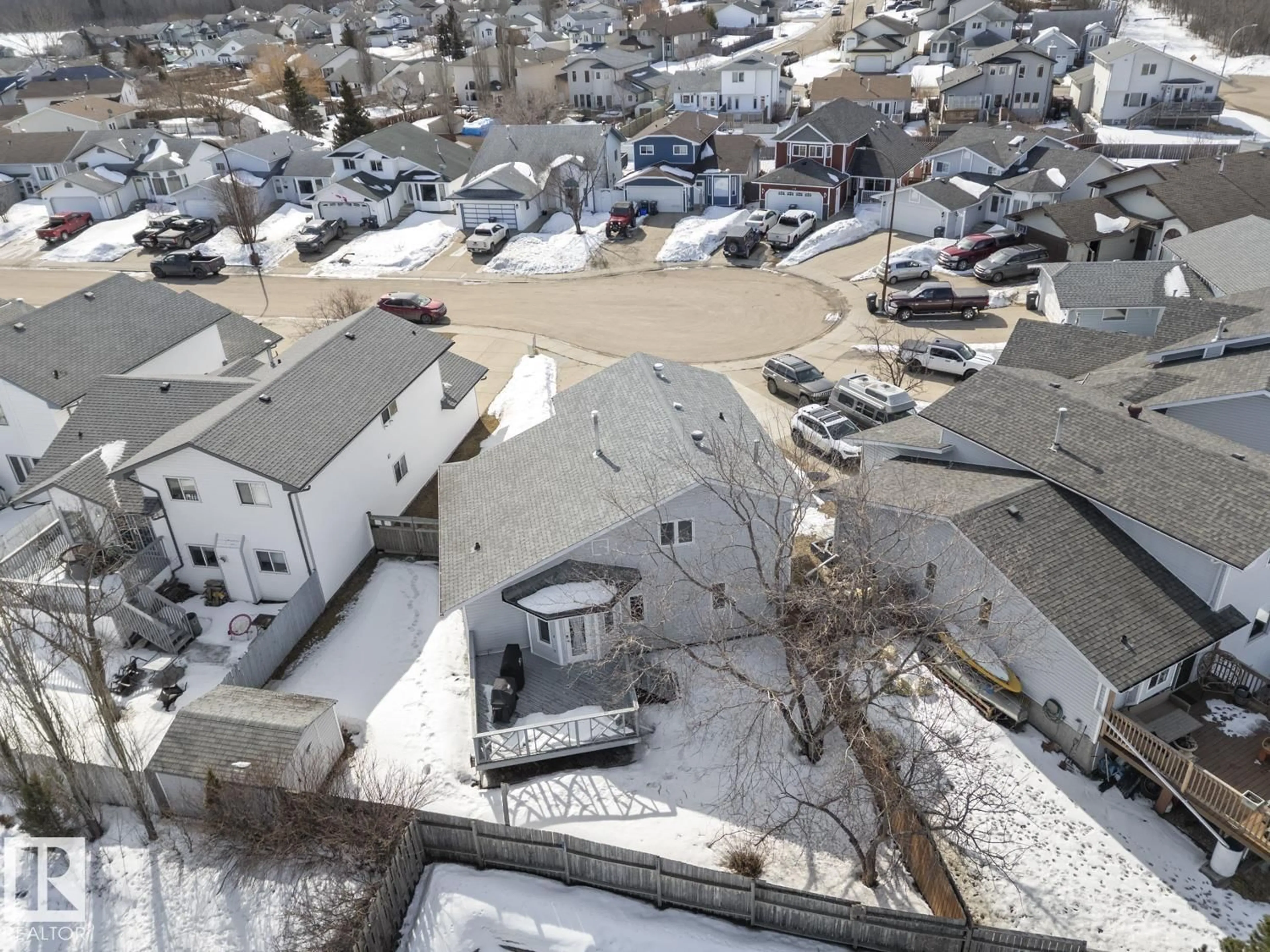 A pic from outside/outdoor area/front of a property/back of a property/a pic from drone, street for 7 SAMMUT PL, Cold Lake Alberta T9M1L5
