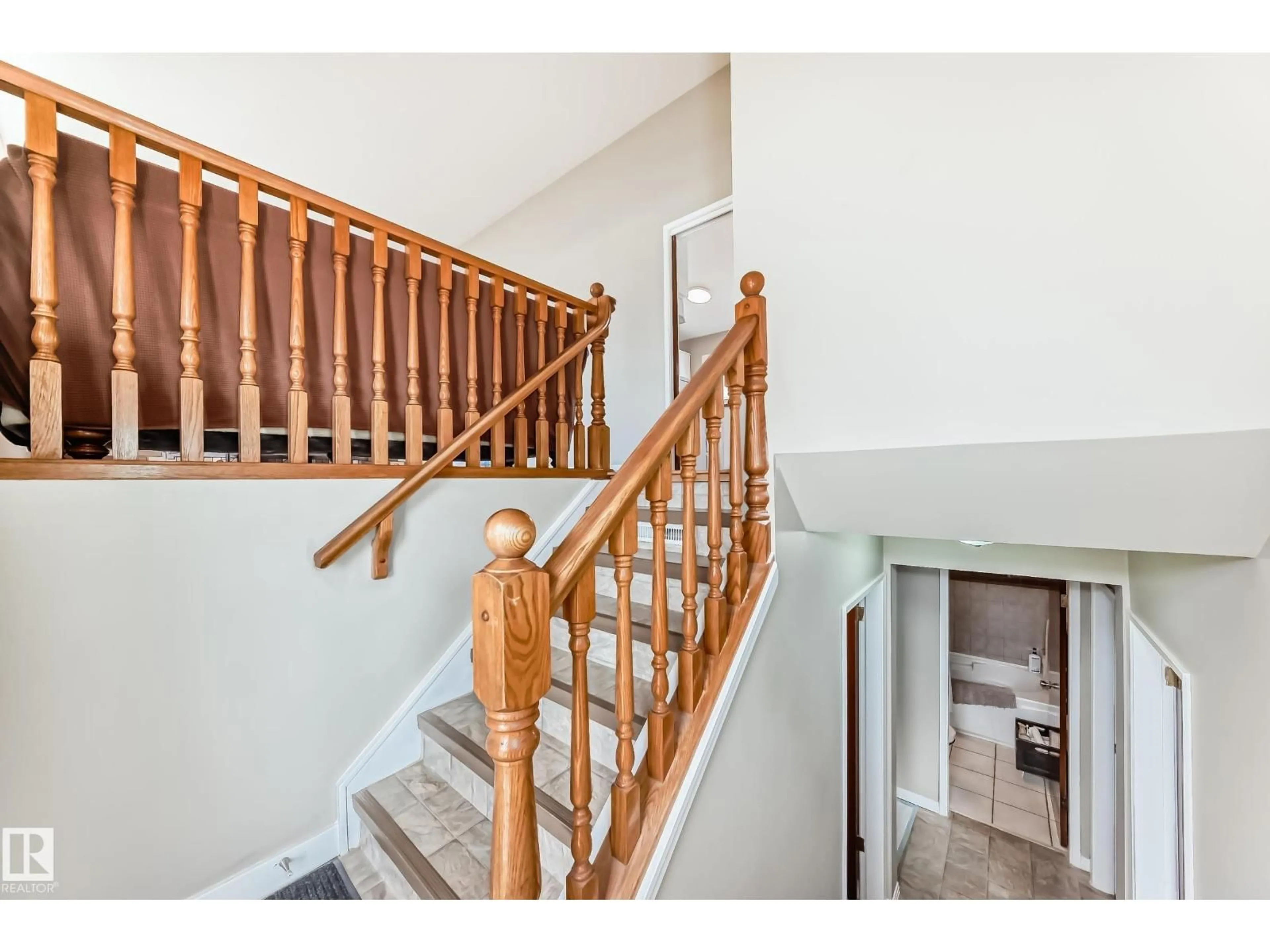 Unknown for 13419 70 ST, Edmonton Alberta T5C0K2