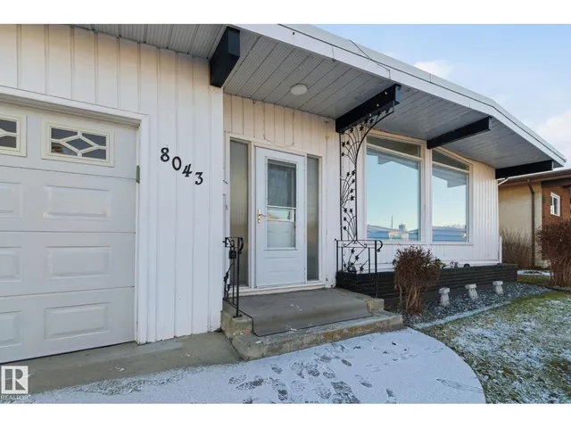 8043 135 AV, Edmonton 2