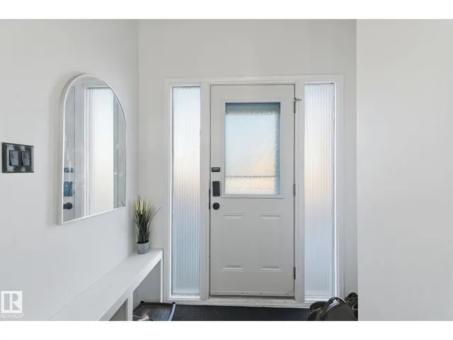 8043 135 AV, Edmonton 3