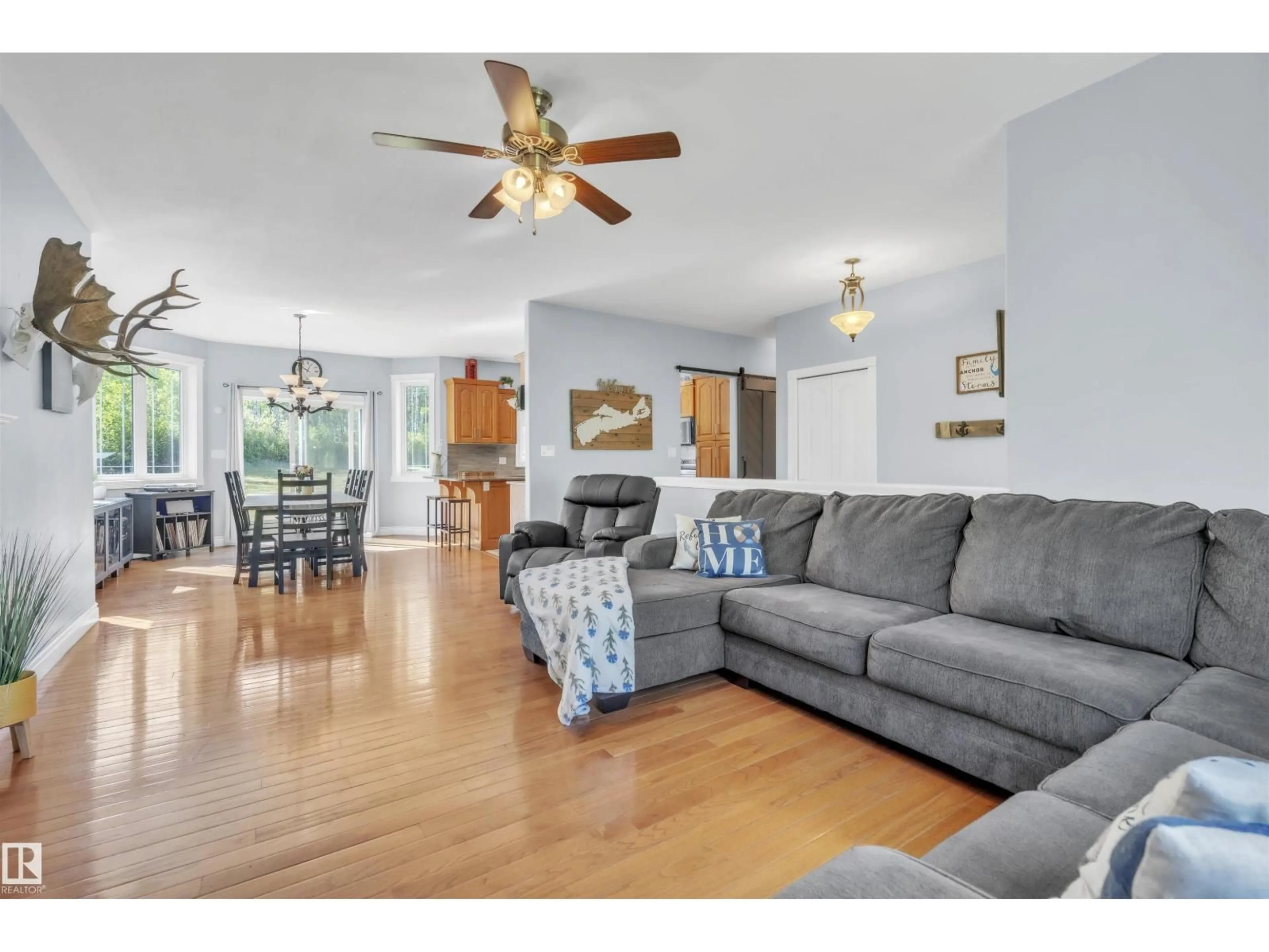 Living room with furniture, unknown for 5 RGE RD 421, Rural Bonnyville M.D. Alberta T9M1P2