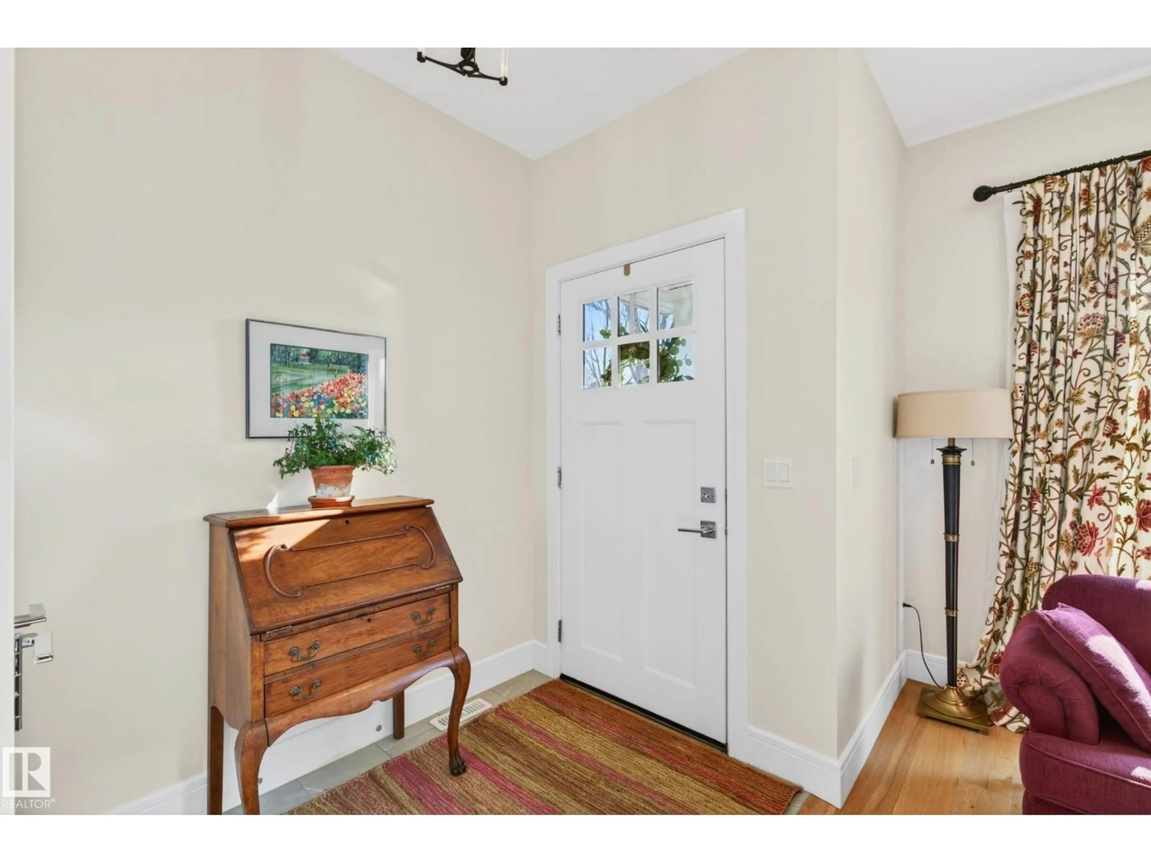 Indoor entryway for NW - 10972 141 ST, Edmonton Alberta T5M1T4